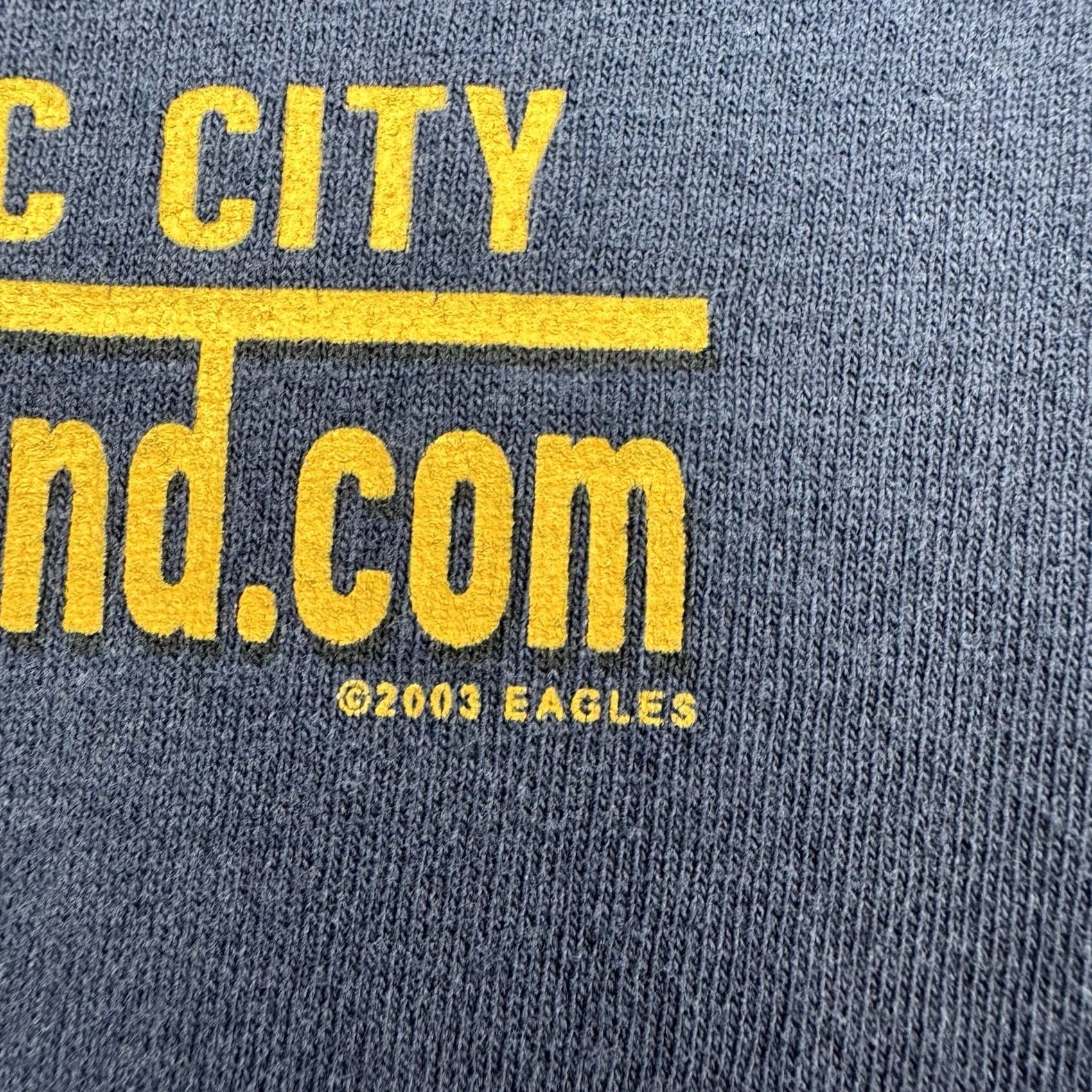 Gildan VINTAGE Eagle Band T Shirt 2003 Tour Music Rock Band Farewell Tour Adult XL Blue Mens Size US XL / EU 56 / 4 - 3 Thumbnail