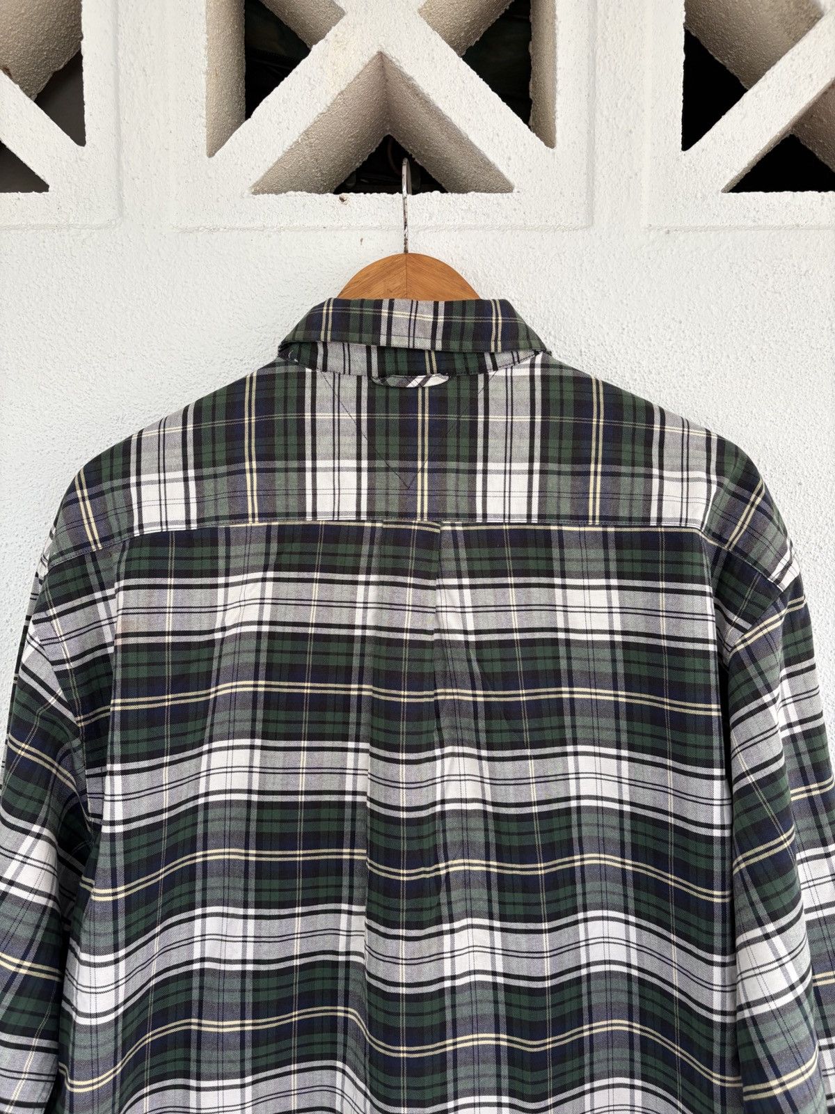 Tommy Hilfiger Authentic ‼️Vintage 90s Tommy Hillfiger Checked Vintage Logo Size US L / EU 52-54 / 3 - 8 Thumbnail