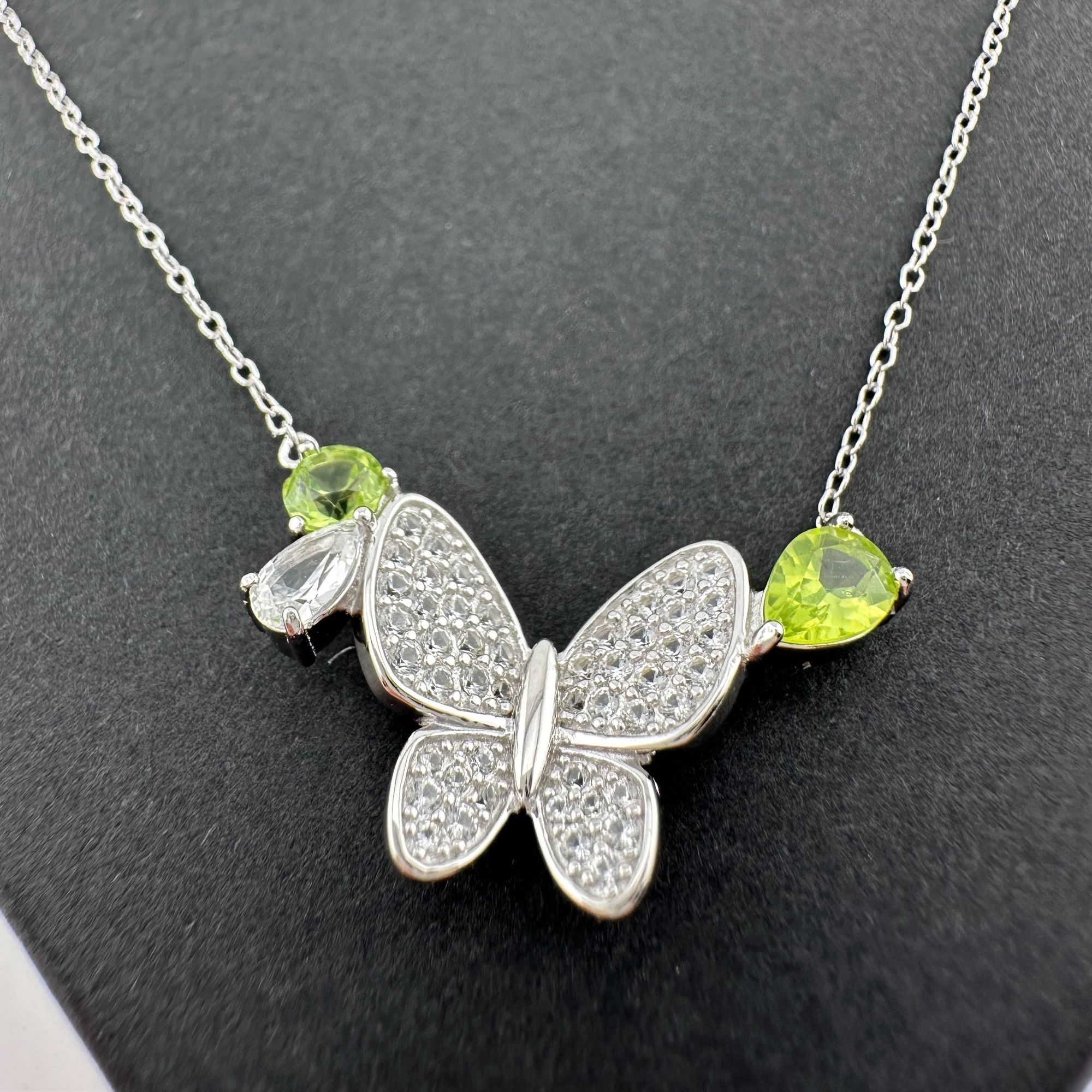 Other Natural Peridot Butterfly Necklace Size ONE SIZE - 3 Thumbnail
