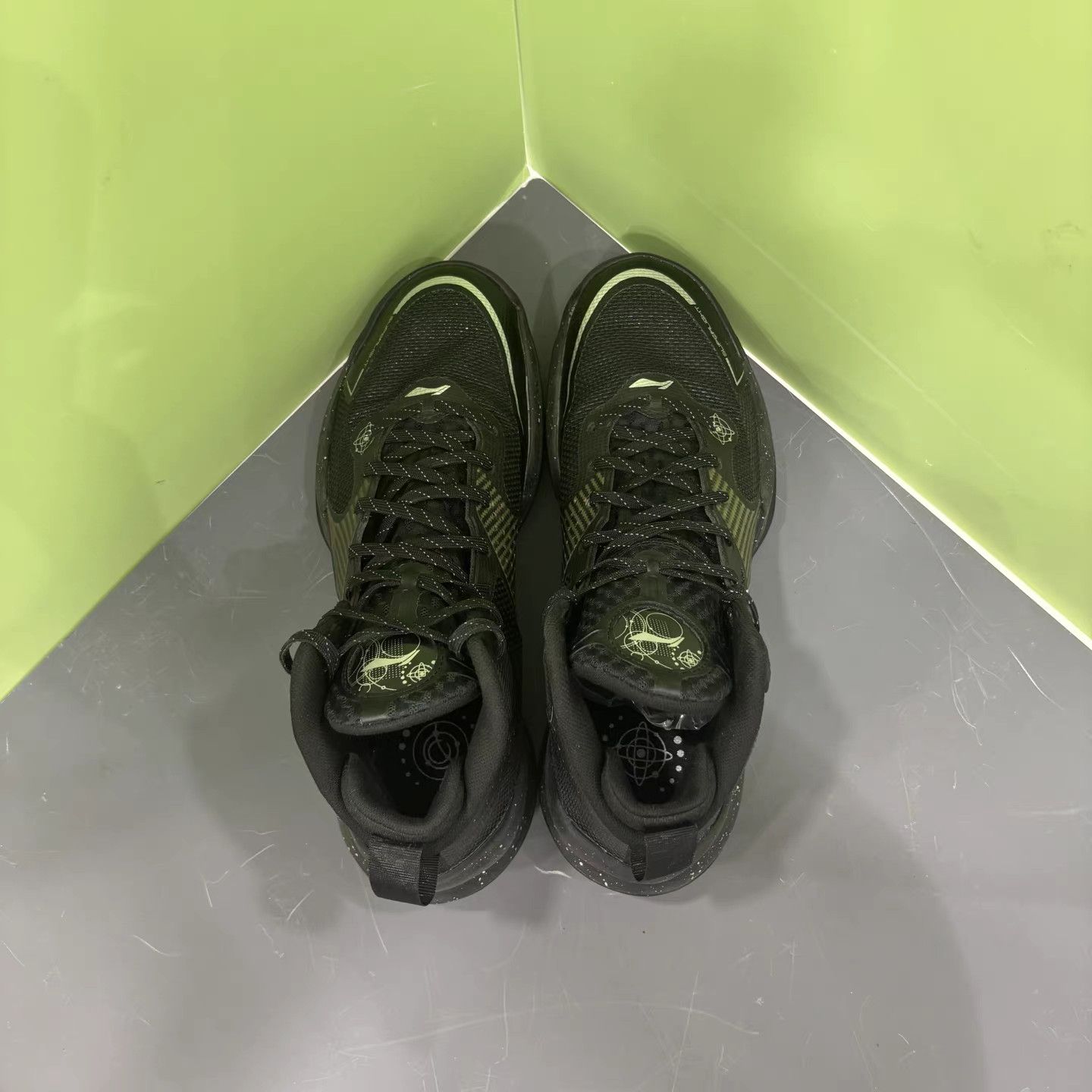 Li-Ning Li-Ning Super Light Black Warrior Running Shoes K15 Size US 10 / EU 43 - 7 Thumbnail