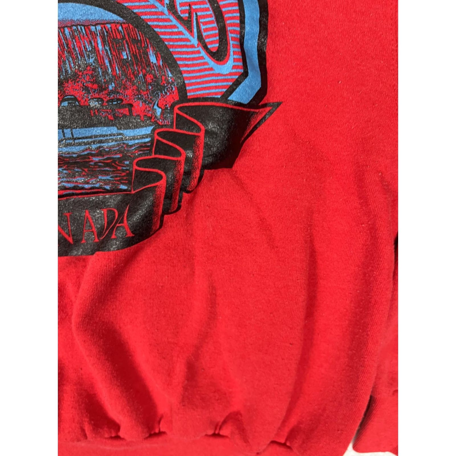 Vintage VINTAGE Niagara Falls Canada Sweatshirt Mens Large Red Crewneck Pullover 90s Size US L / EU 52-54 / 3 - 5 Thumbnail