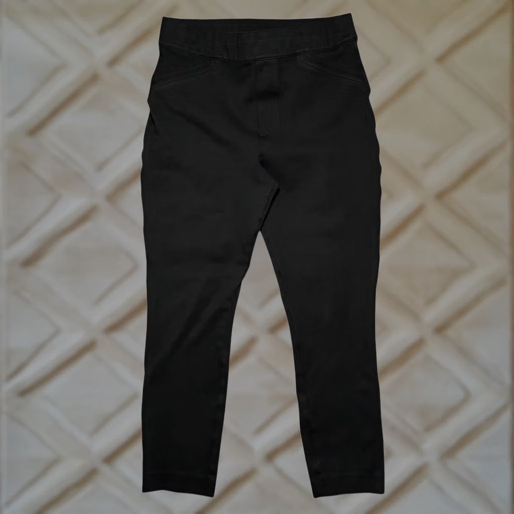 Spanx SPANX Black Ponte Knit Pull On Cropped Ankle Pants Women's M Slim Pull On Flat Front Size 32" / US 10 / IT 46 - 1 Thumbnail
