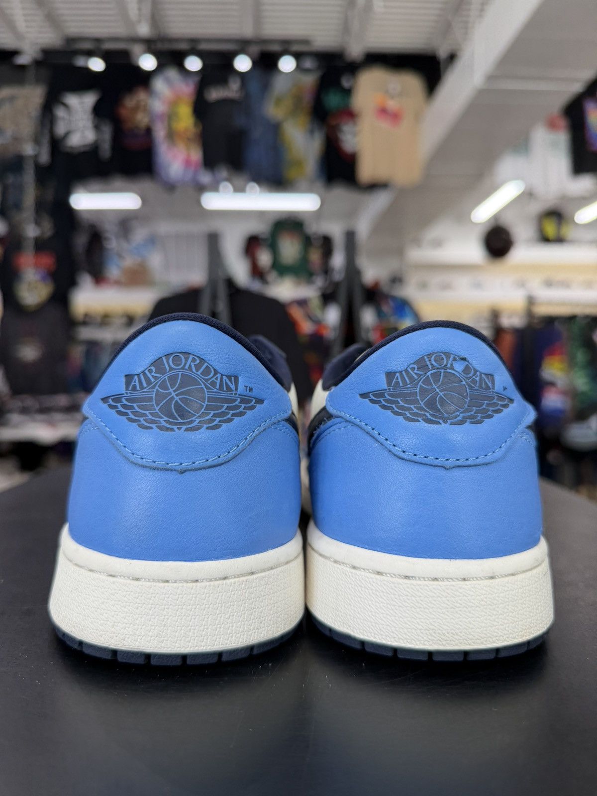 Jordan Brand Air Jordan 1 Low Obsidian UNC Size 9 (2025) Size US 9 / EU 42 - 5 Thumbnail