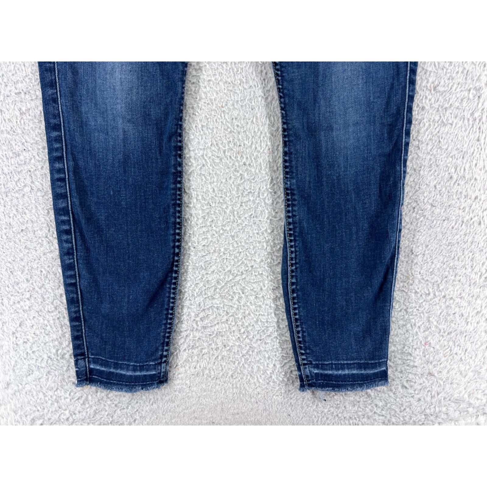 7 For All Mankind 7 For All Mankind Jeans Women 26 Blue Low Rise Skinny Tapered Cotton Blend Jeans Ladies 26 Blue Dark Denim 7 For All Mankind Womens Jeans - Size 26" / US 2 / IT 38 - 5 Thumbnail