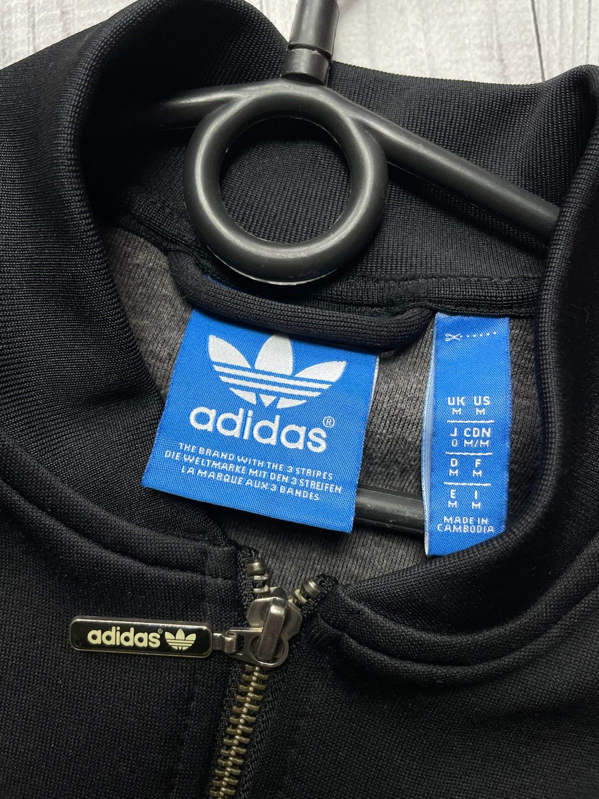 Adidas × Vintage Vintage adidas originals tracksuit logo striped Size US M / EU 48-50 / 2 - 4 Thumbnail