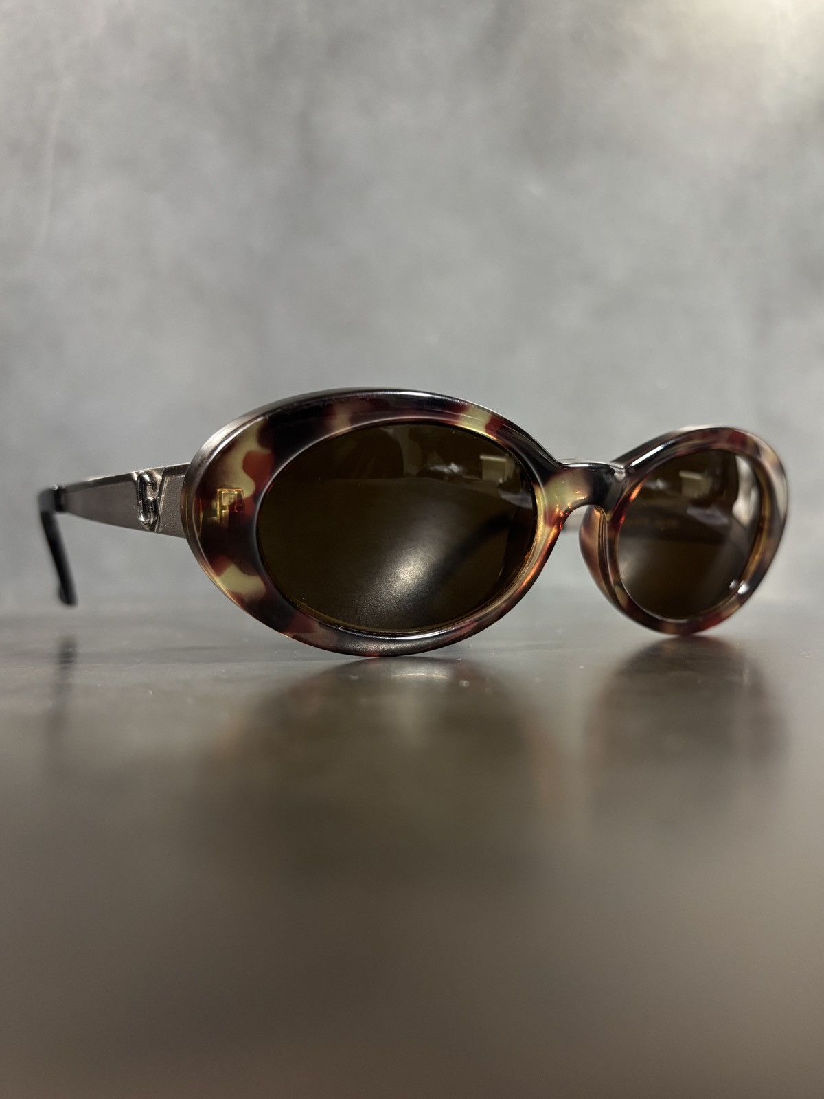 Versace S/S 1998 Gianni Versace Sunglasses Vintage Versace Mod 451/G Size ONE SIZE - 1 Thumbnail