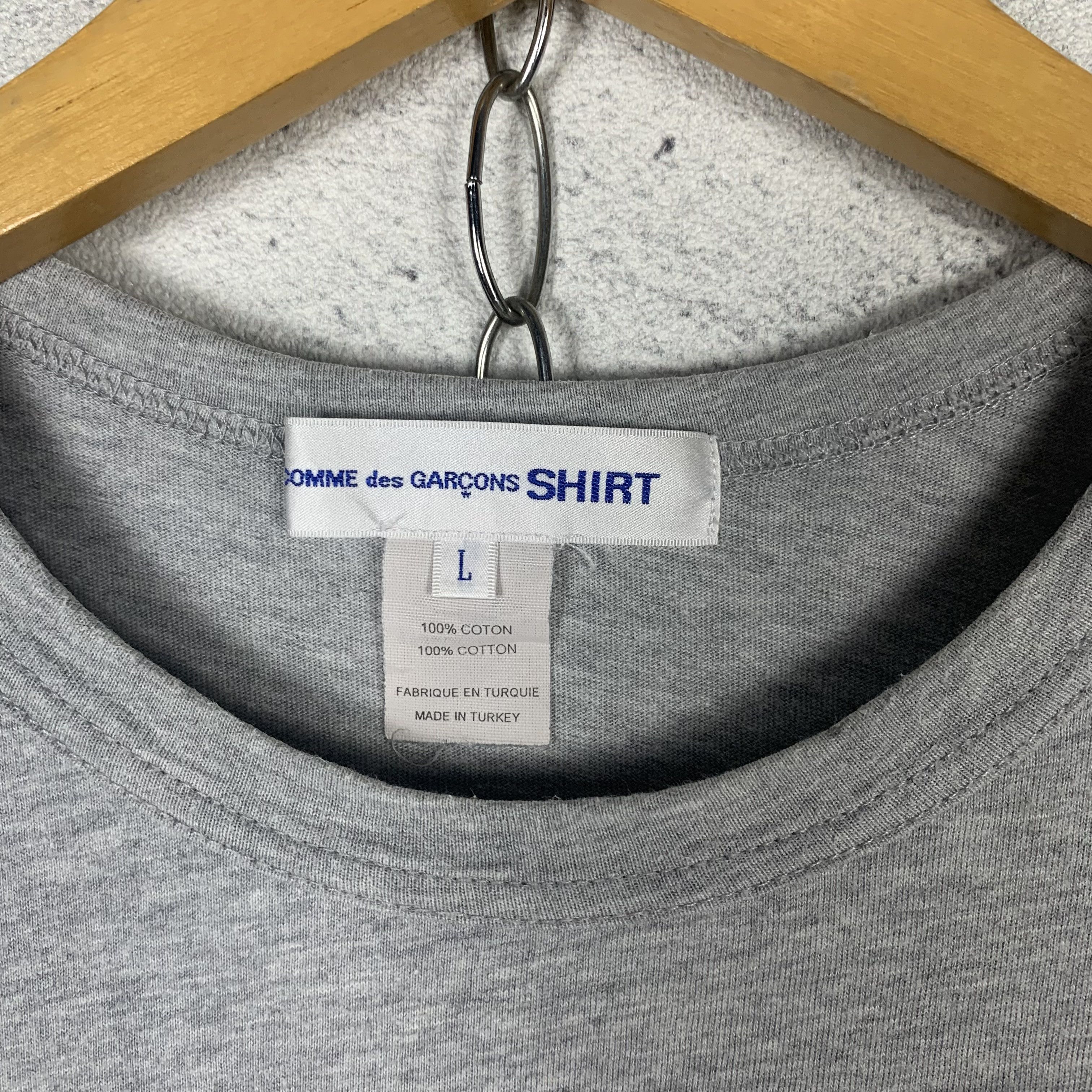 Comme des Garcons Comme Des Garcons Shirt CDG Tshirt Size US L / EU 52-54 / 3 - 3 Thumbnail