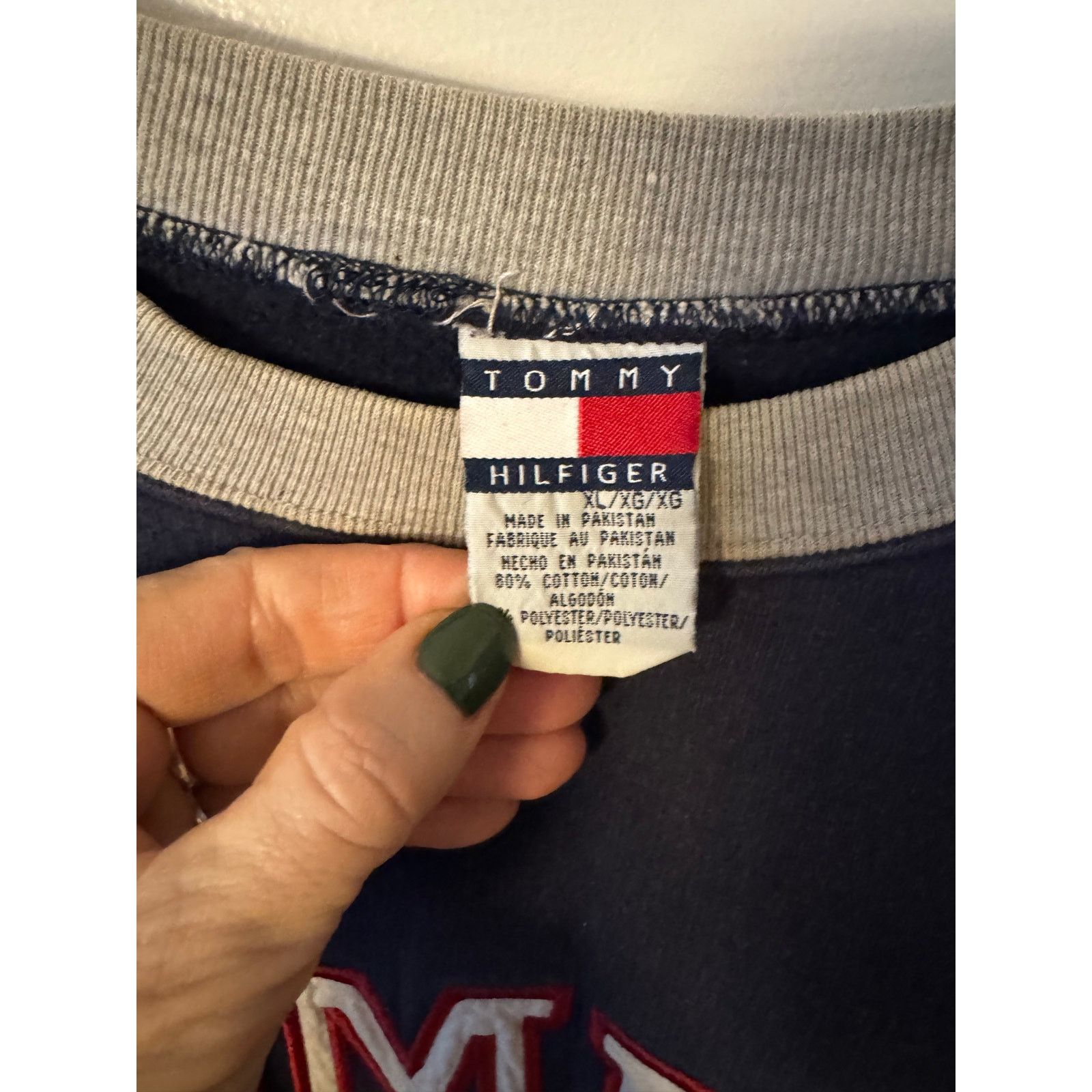 Tommy Hilfiger Vtg. Tommy Hilfiger sweatshirt men’s XL Size US XL / EU 56 / 4 - 2 Thumbnail