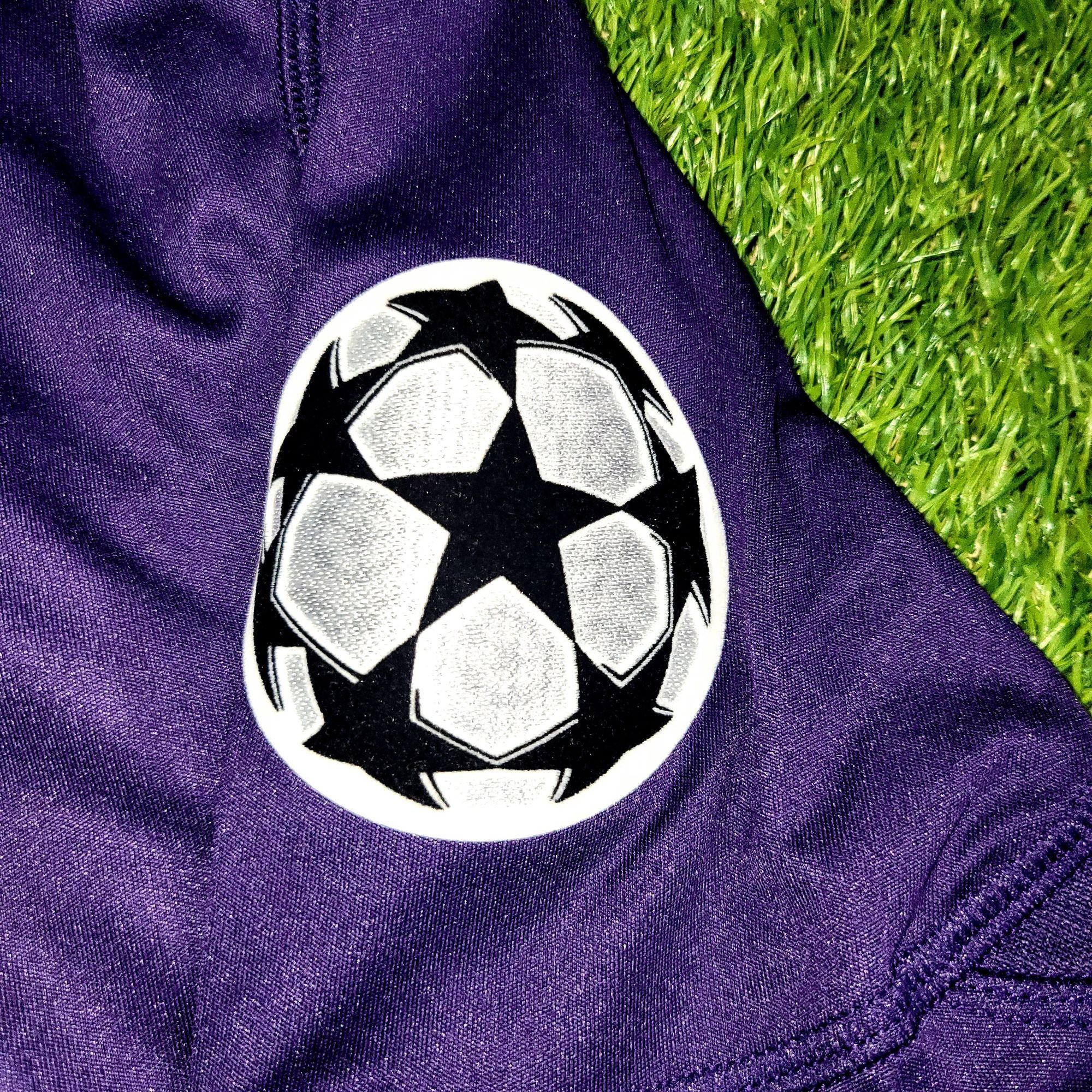 Adidas Ronaldo Real Madrid 2010 2011 UEFA Third Soccer Jersey XL Size US XL / EU 56 / 4 - 5 Thumbnail