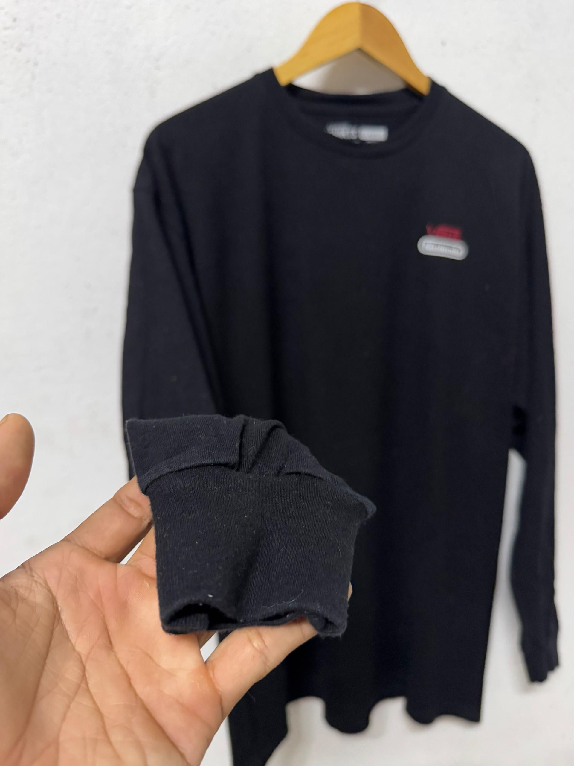 Vans Vans x Nintendo game longsleeve Size US L / EU 52-54 / 3 - 4 Thumbnail