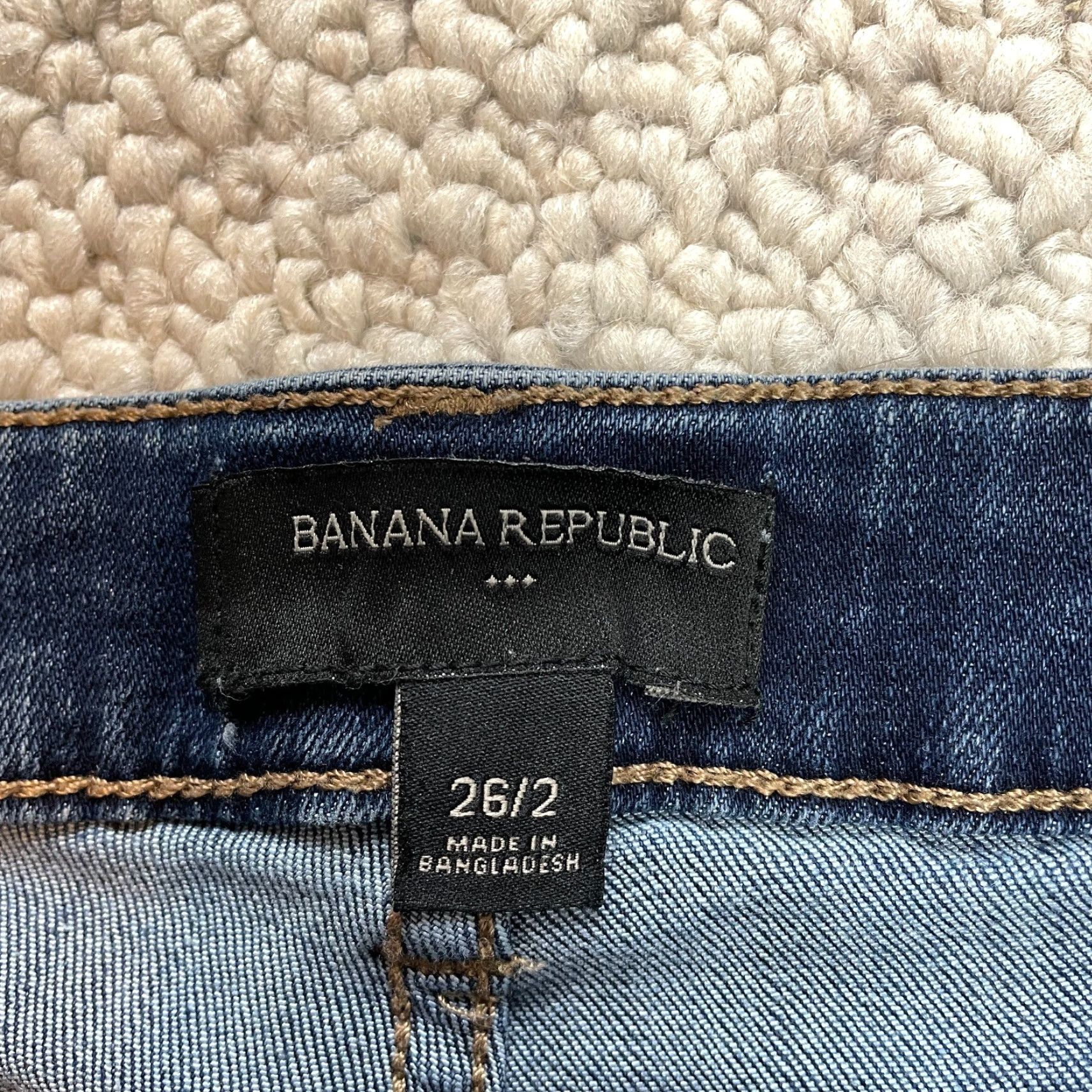 Banana Republic Banana Republic Bermuda Jean Shorts Womens 26/2 Blue Denim Dark Wash 11" Inseam 5-Pocket Design Size 26" / US 2 / IT 38 - 7 Thumbnail