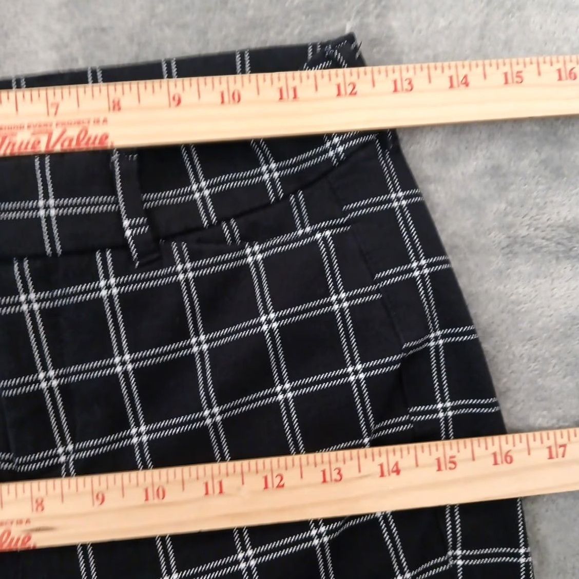 Old Navy Old Navy Pixie Pants Womens Size 0 Black Plaid Skinny Pockets Cotton Blend Ankle casual Womens Size 25" / US 0 / IT 36 - 3 Thumbnail