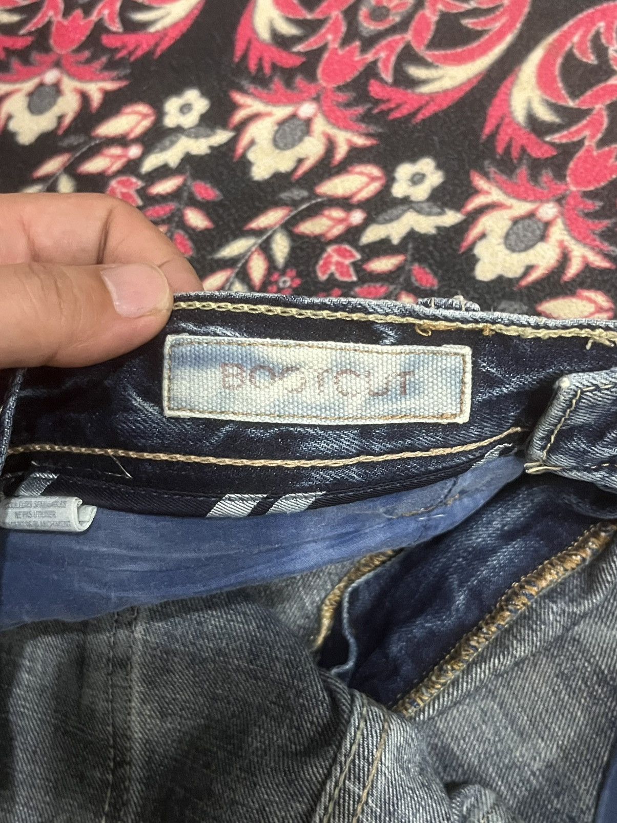 American Eagle Outfitters Vintage American Eagle Outfitters Distressed Bootcut Jeans Size US 32 / EU 48 - 17 Thumbnail