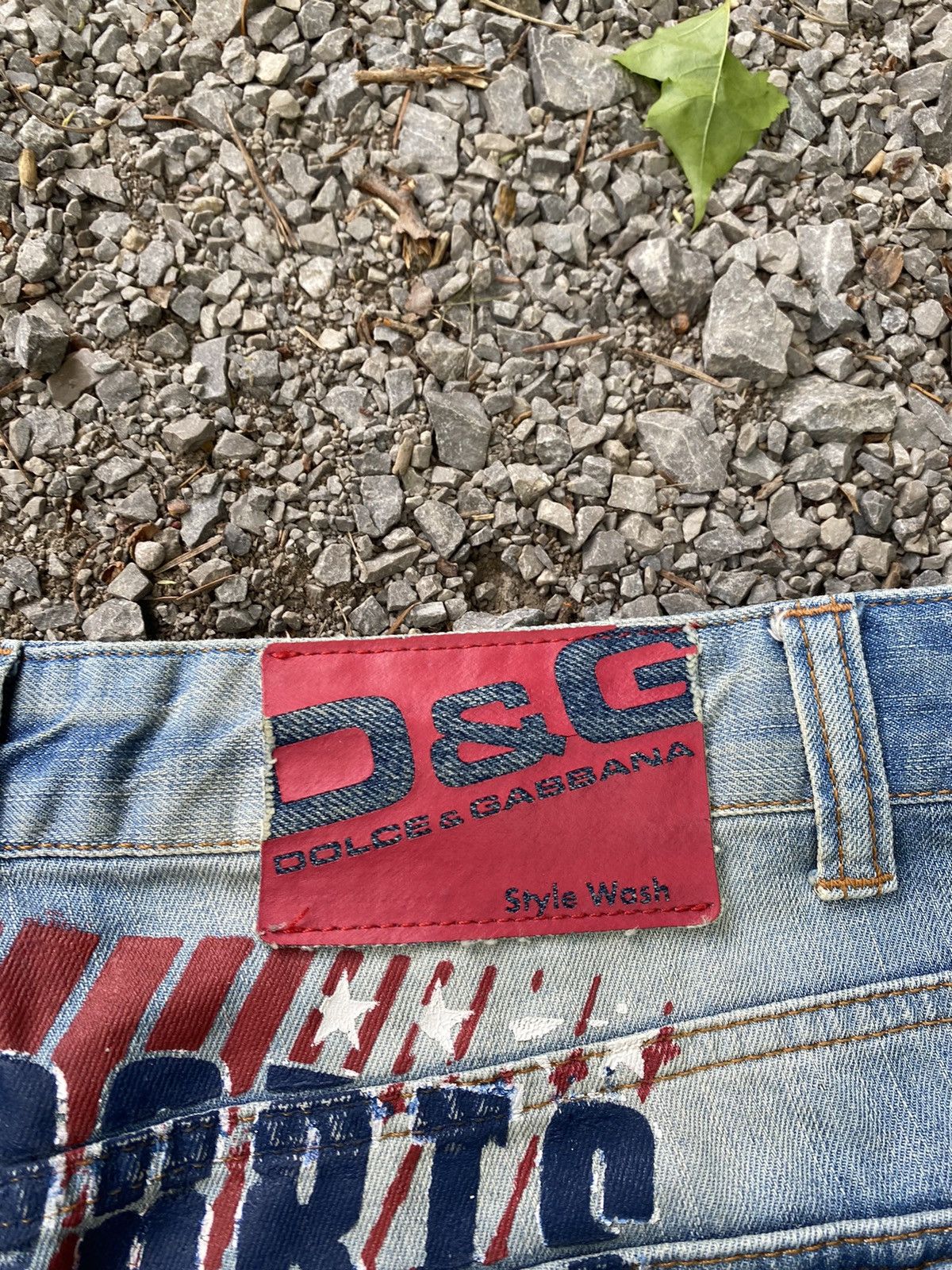 Dolce & Gabbana × Vintage Dolce&Gabbana Distressed Ultra Sports Shorts Size US 32 / EU 48 - 10 Thumbnail