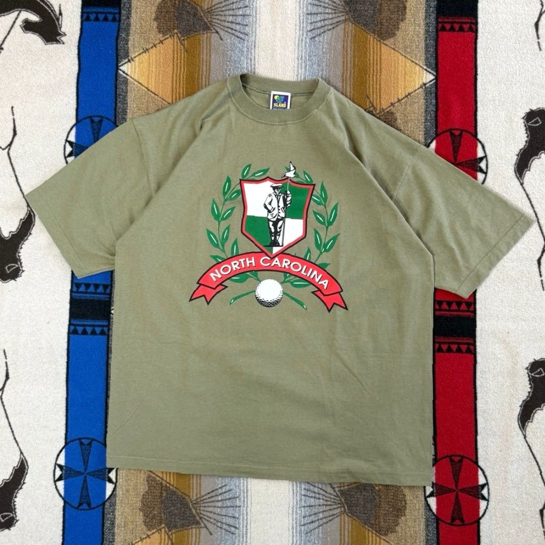 Vintage VINTAGE 90s North Carolina Golf Graphic Print T-Shirt Golfing Island Sportswear XL Men Green Crew Nec Short Sleeve 90s Sports Golf Mens Size US XL / EU 56 / 4 - 2 Thumbnail
