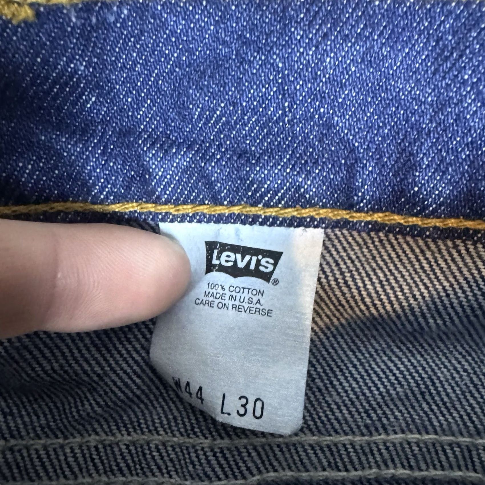 Levi's VINTAGE Levi's 601 Jeans White Tab Mens Tapered Dark 90s USA Made 1996 44x30 Size US 44 / EU 60 - 3 Thumbnail