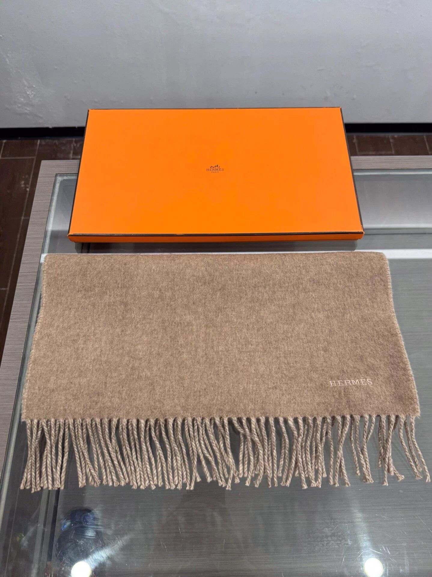 Hermes Hermes Ivory Camel Double-Faced Cashmere Scarf New Size ONE SIZE - 2 Thumbnail