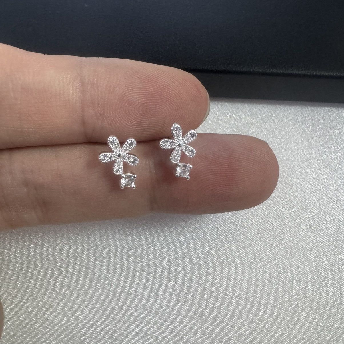 Designer Small CZ Flower Stud Earrings for Women Size ONE SIZE - 4 Thumbnail