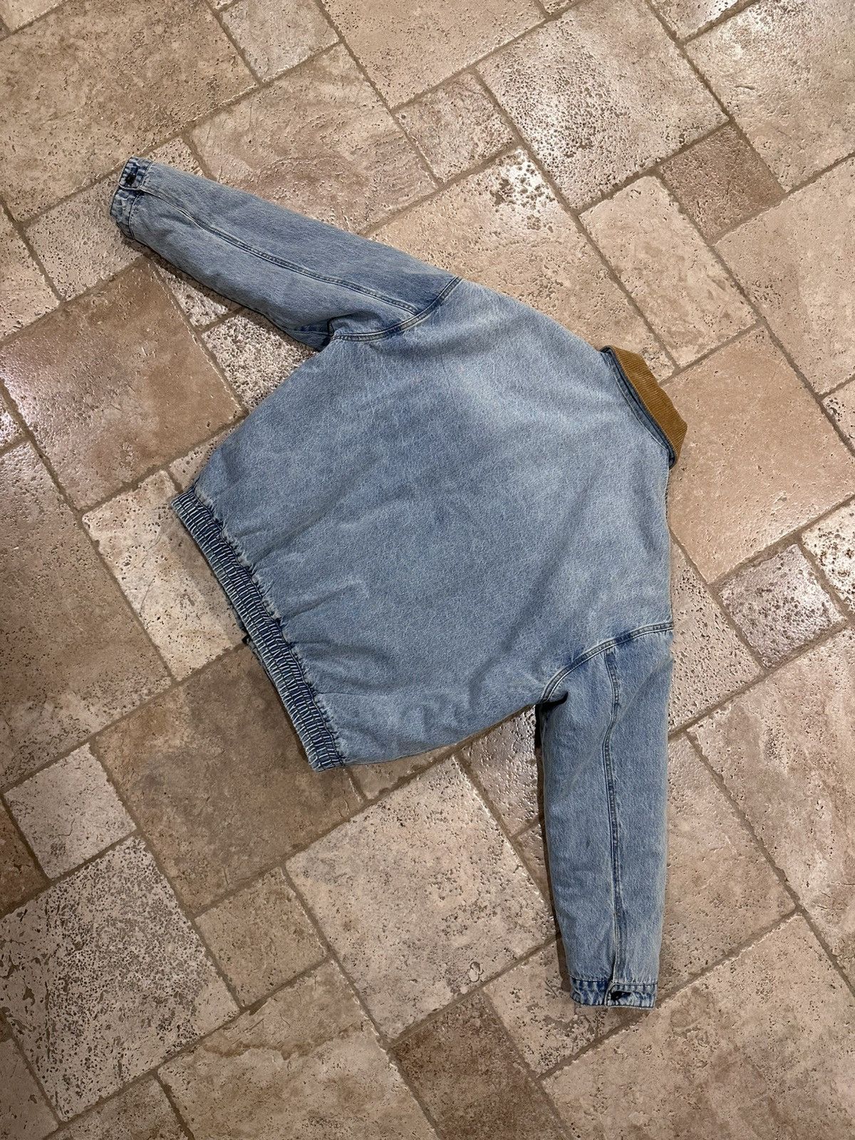 Miu Miu Miu Miu FW24 Corduroy Collar Light Wash Denim Jacket Size US L / EU 52-54 / 3 - 11 Thumbnail