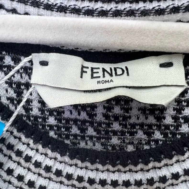 Fendi Fendi Printed Knit Black and White Letter Short Sleeve Size XS / US 0-2 / IT 36-38 - 4 Thumbnail