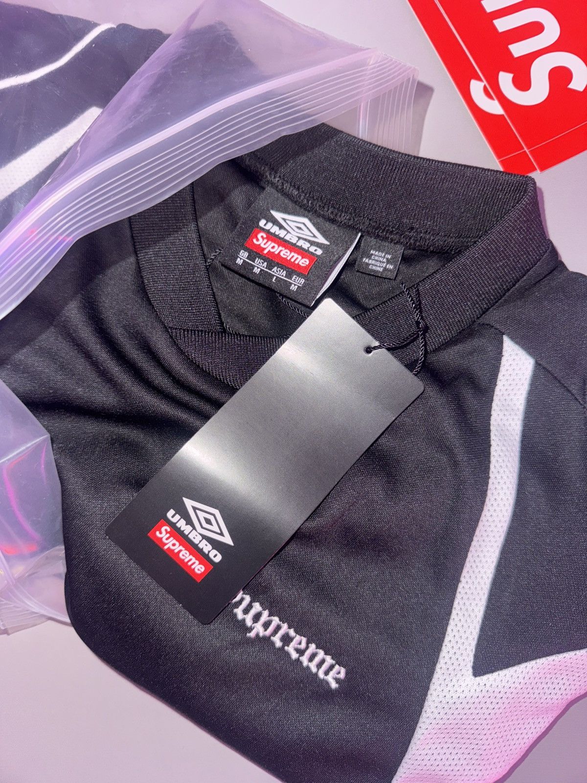 Supreme × Umbro Supreme x Umbro Black Old English Soccer Jersey Size US M / EU 48-50 / 2 - 9 Thumbnail