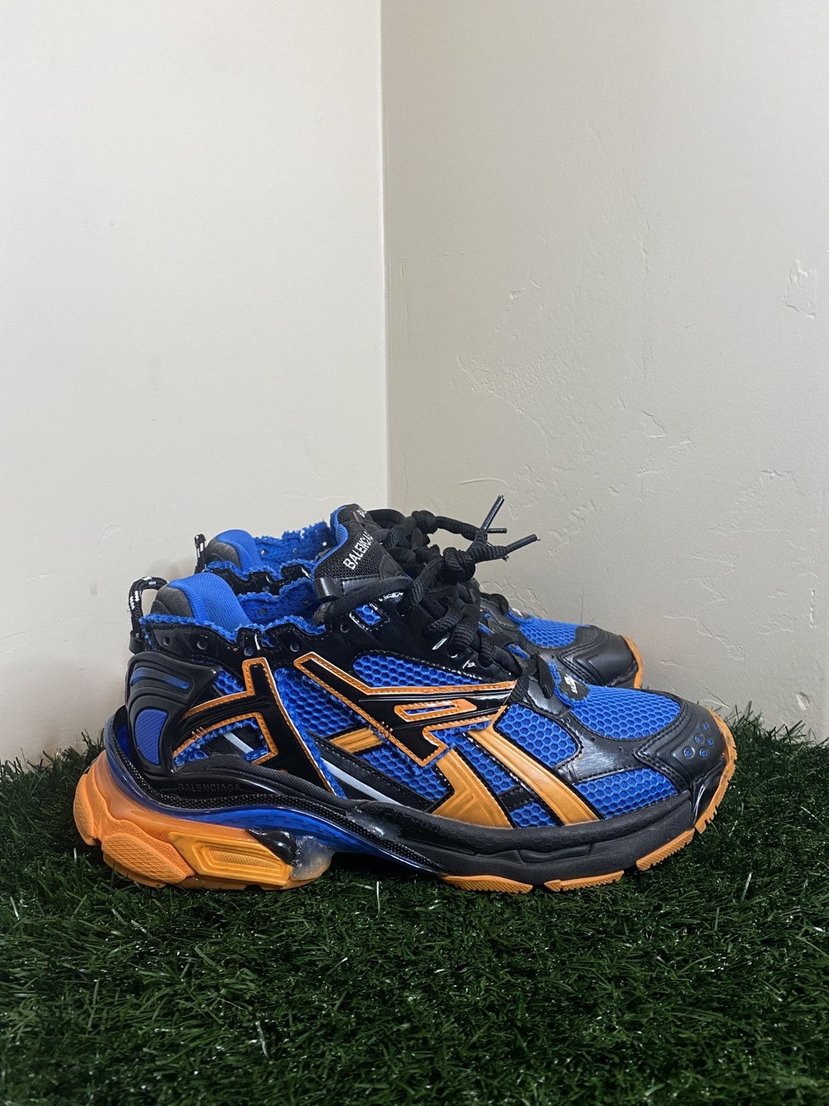 Balenciaga Runner ( size 43 EU 10.5-11 US )