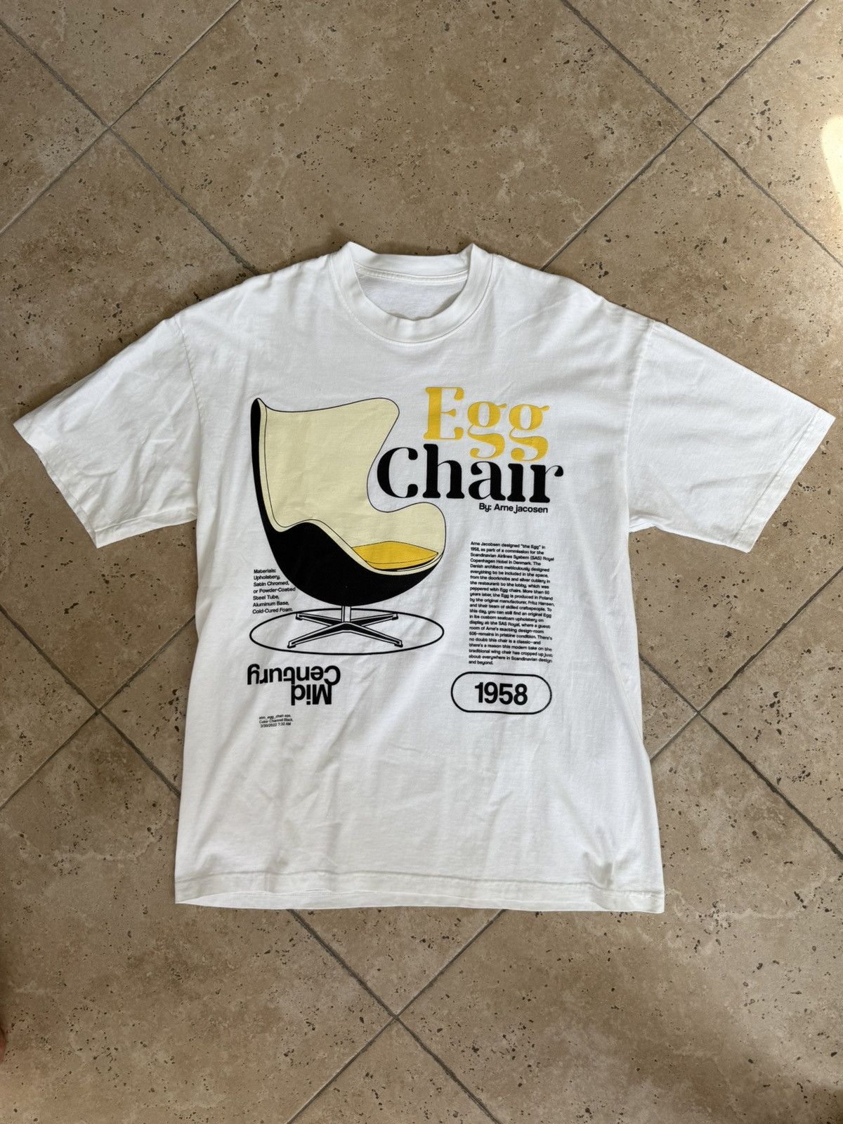atthemoment Egg Chair T-Shirt Size US L / EU 52-54 / 3 - 1 Thumbnail