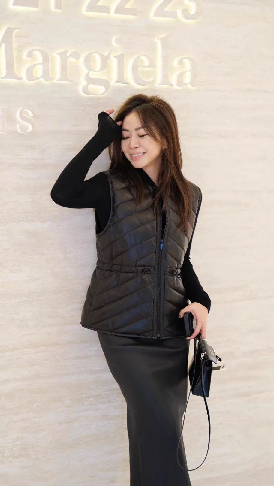 Hermes Hermes Black Down Vest 36 Badge Logo Drawstring Size XS / US 0-2 / IT 36-38 - 7 Thumbnail