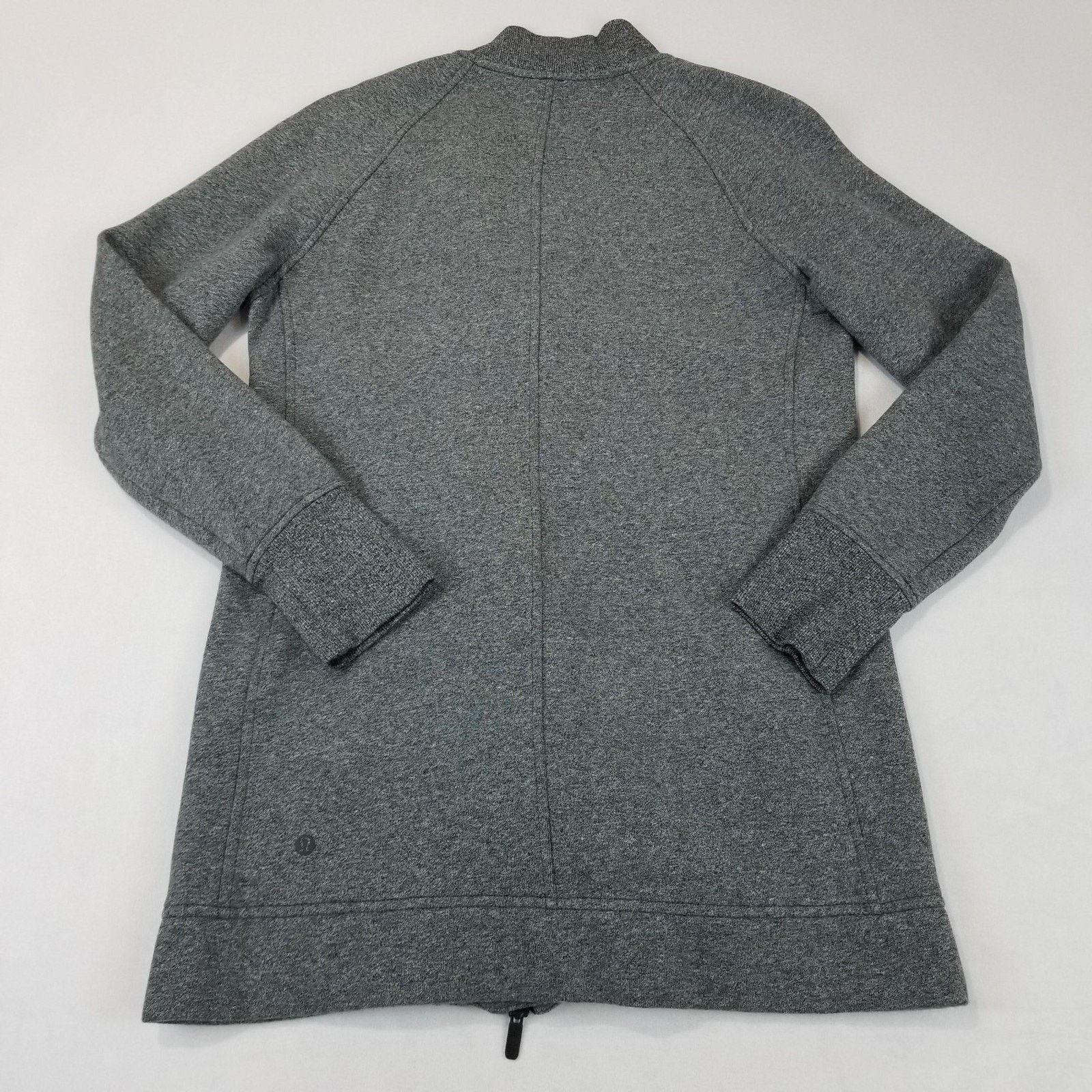 Lululemon Lululemon Jacket Womens Medium 10 Gray Back To It Wrap Size M / US 6-8 / IT 42-44 - 2 Thumbnail