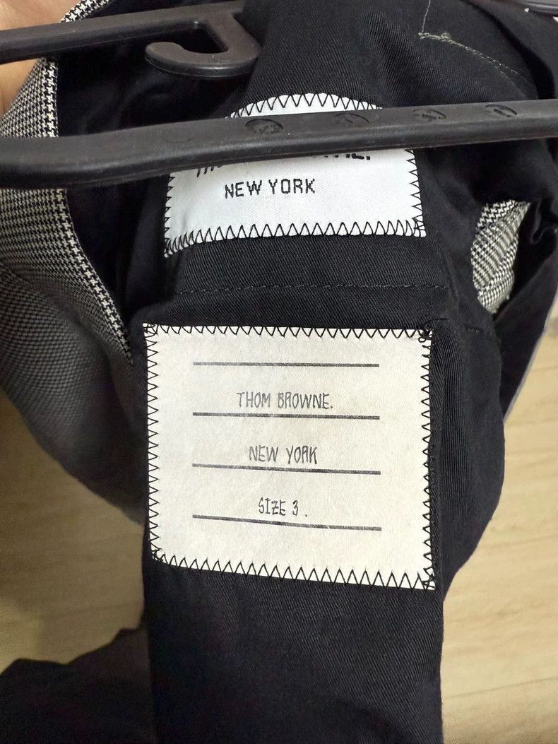 Thom Browne Thom browne Size 3 Checked shorts 2504-Nextarrow Size US 31 - 3 Thumbnail