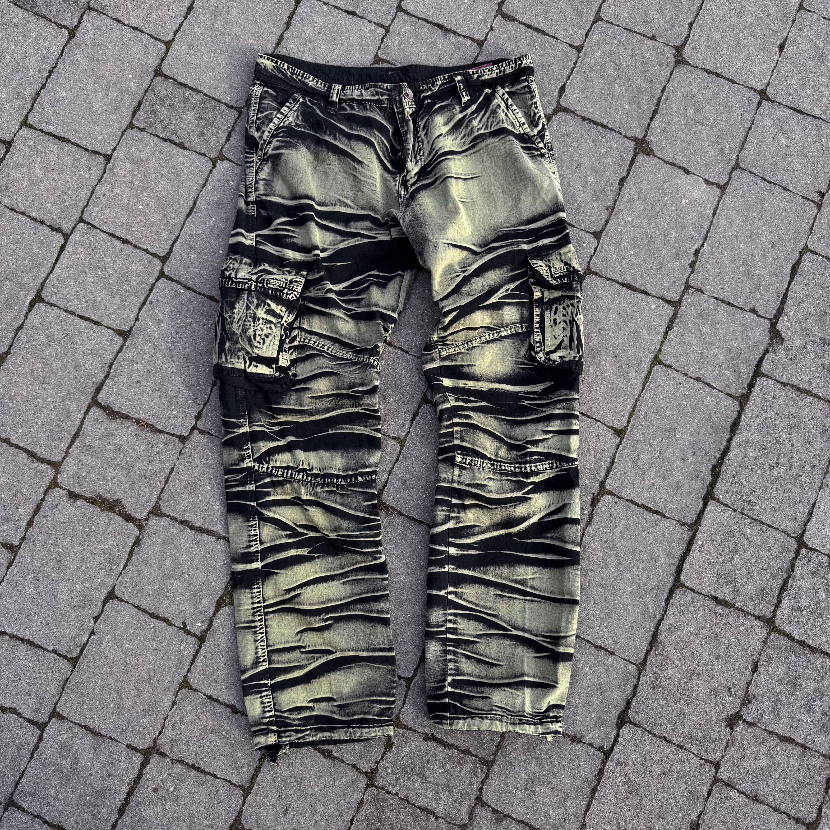 Realtree Vintage "camo" patern cargo pants size 36 Size US 36 / EU 52 - 1 Thumbnail