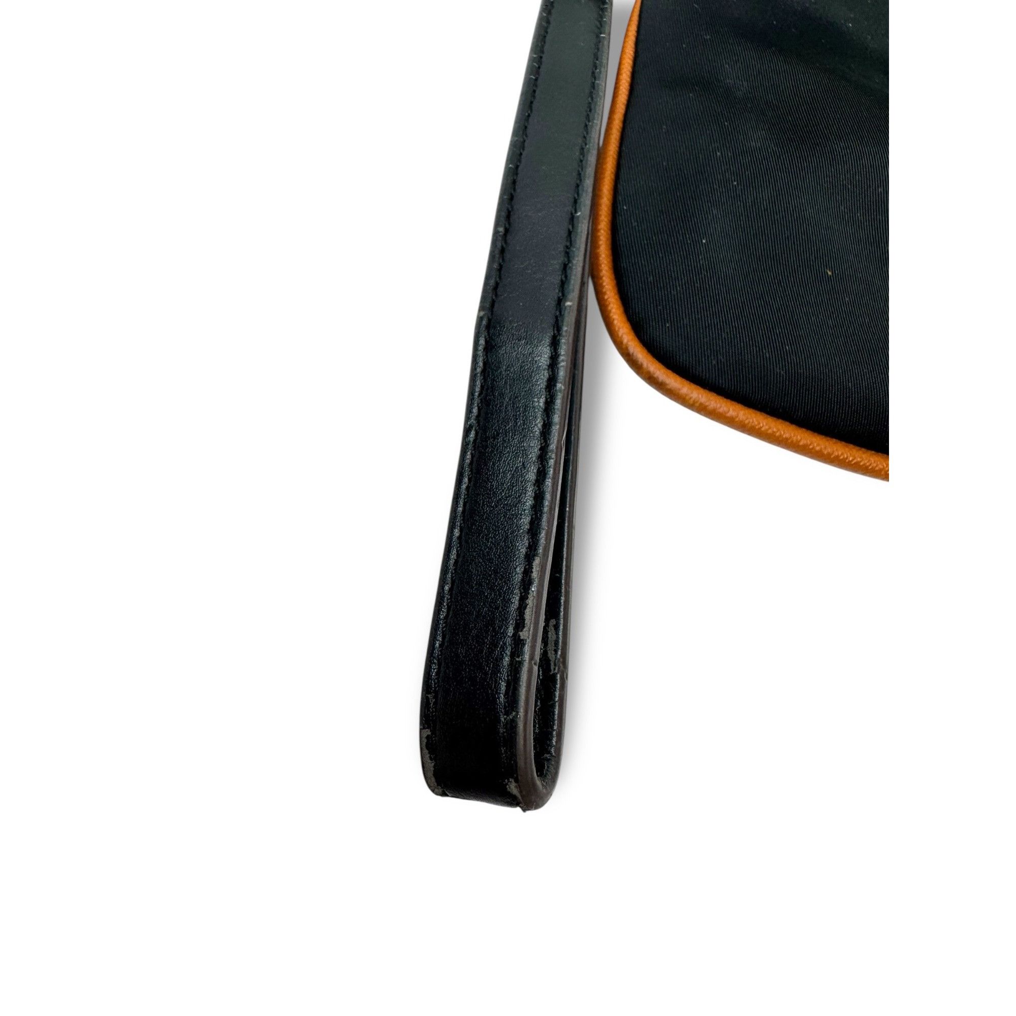 Michael Kors Michael Kors Kempton Black Nylon Wristlet Gold Tone Hardware Size ONE SIZE - 6 Thumbnail