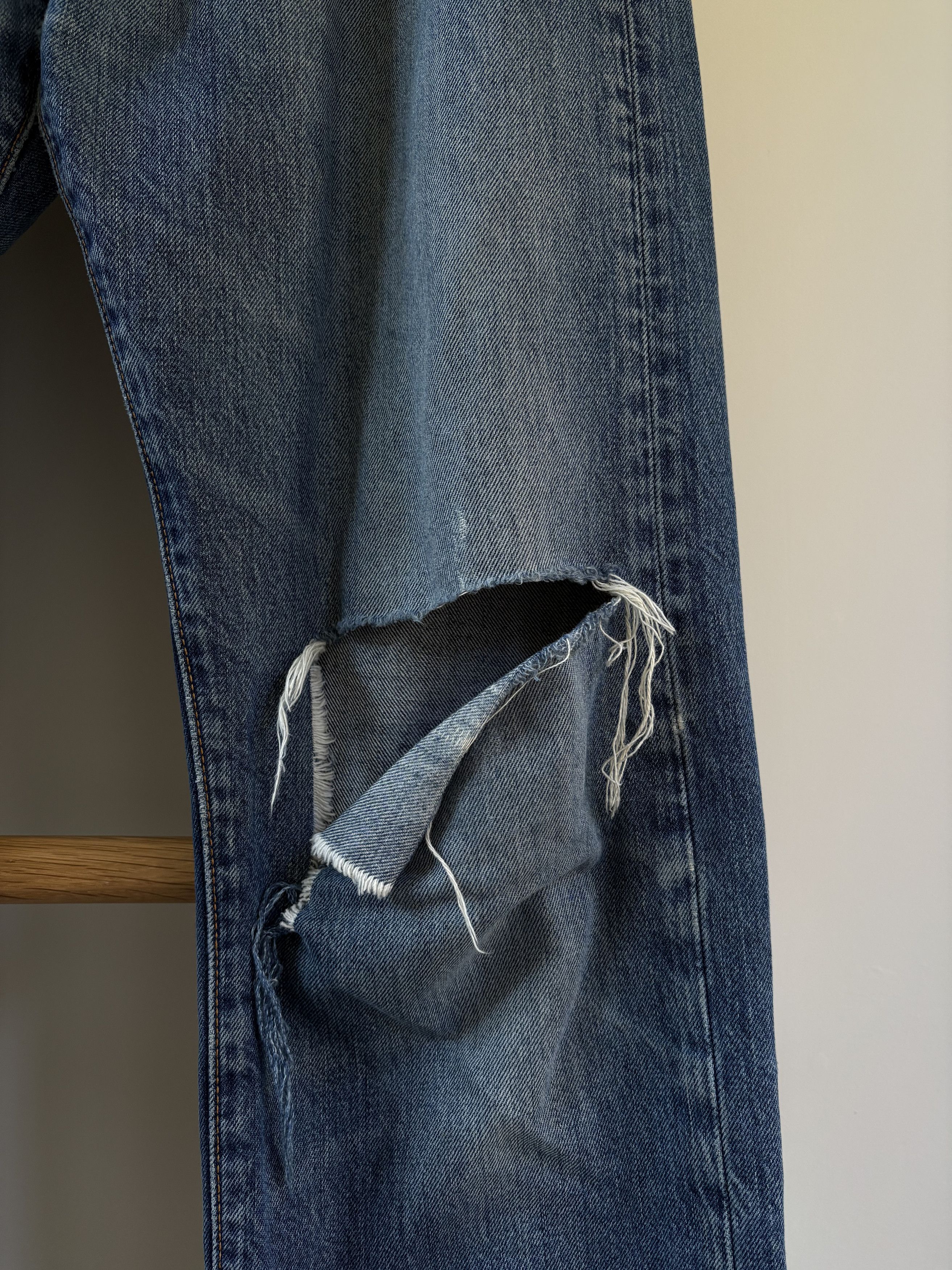 Levi's × Vintage Levi's Vintage Distressed Jeans Size US 33 - 5 Thumbnail