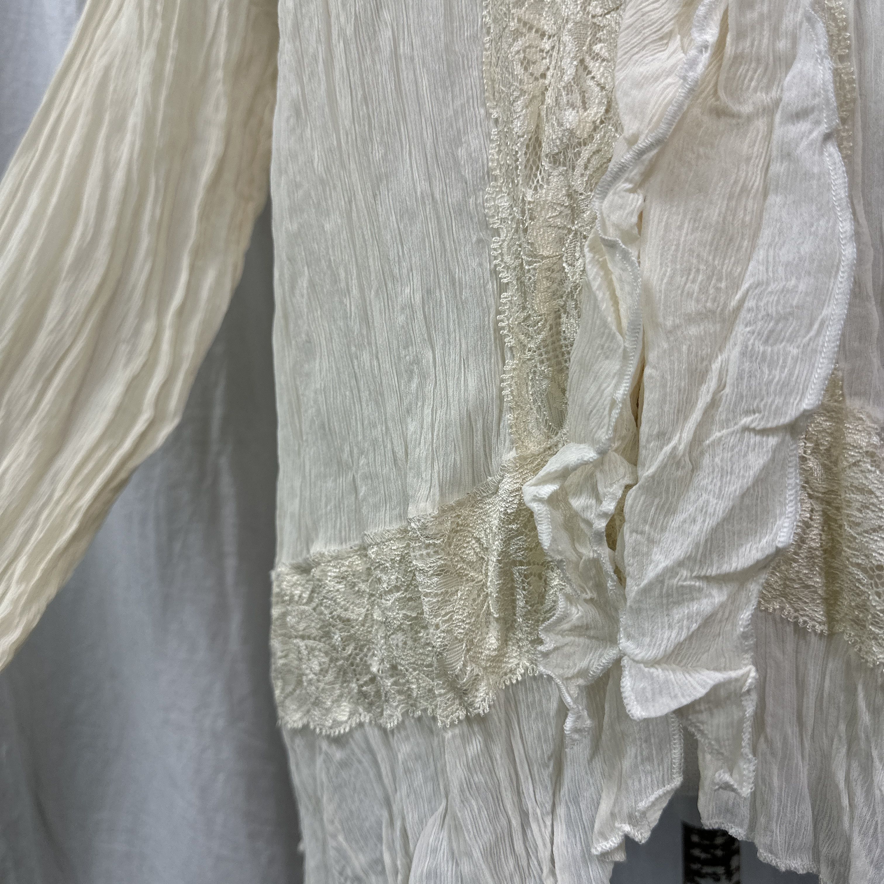 Vintage Vintage Avant Garde Off White Cream Lace Plated Shirt 00s Size L / US 10 / IT 46 - 7 Thumbnail