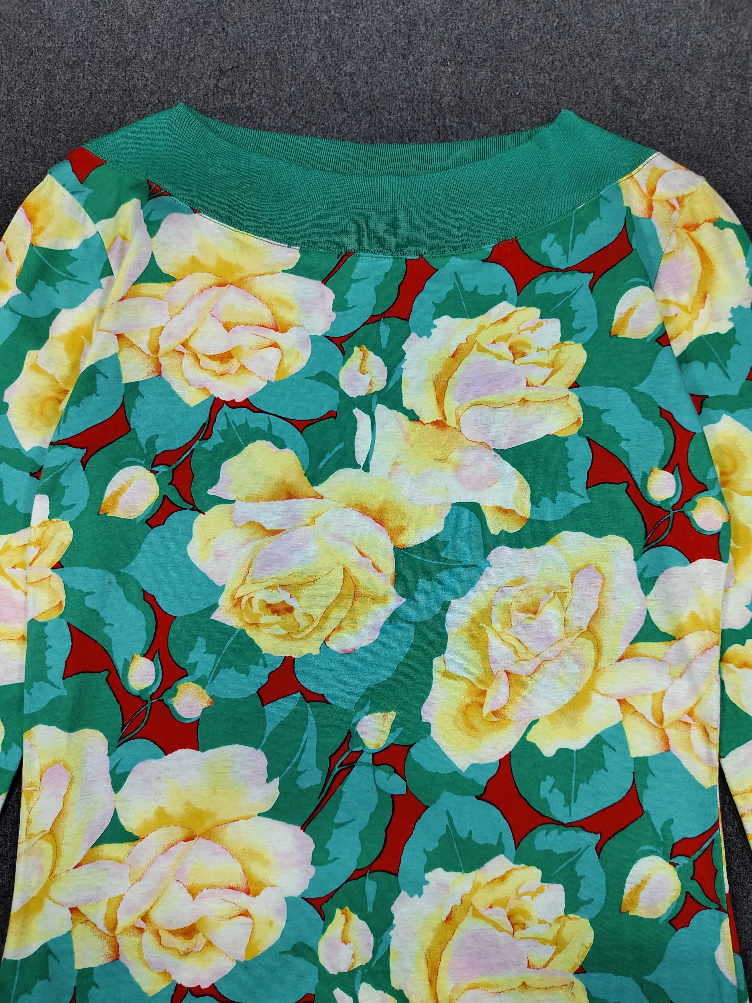 Gucci 80s Gucci- Archive Floral Rose Print Wide Round Neckline Top Size M / US 6-8 / IT 42-44 - 2 Thumbnail