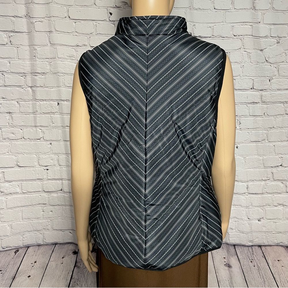 Other NWT New Christopher & Banks Striped Quilted Vest Size L Pet Size L / US 10 / IT 46 - 4 Thumbnail