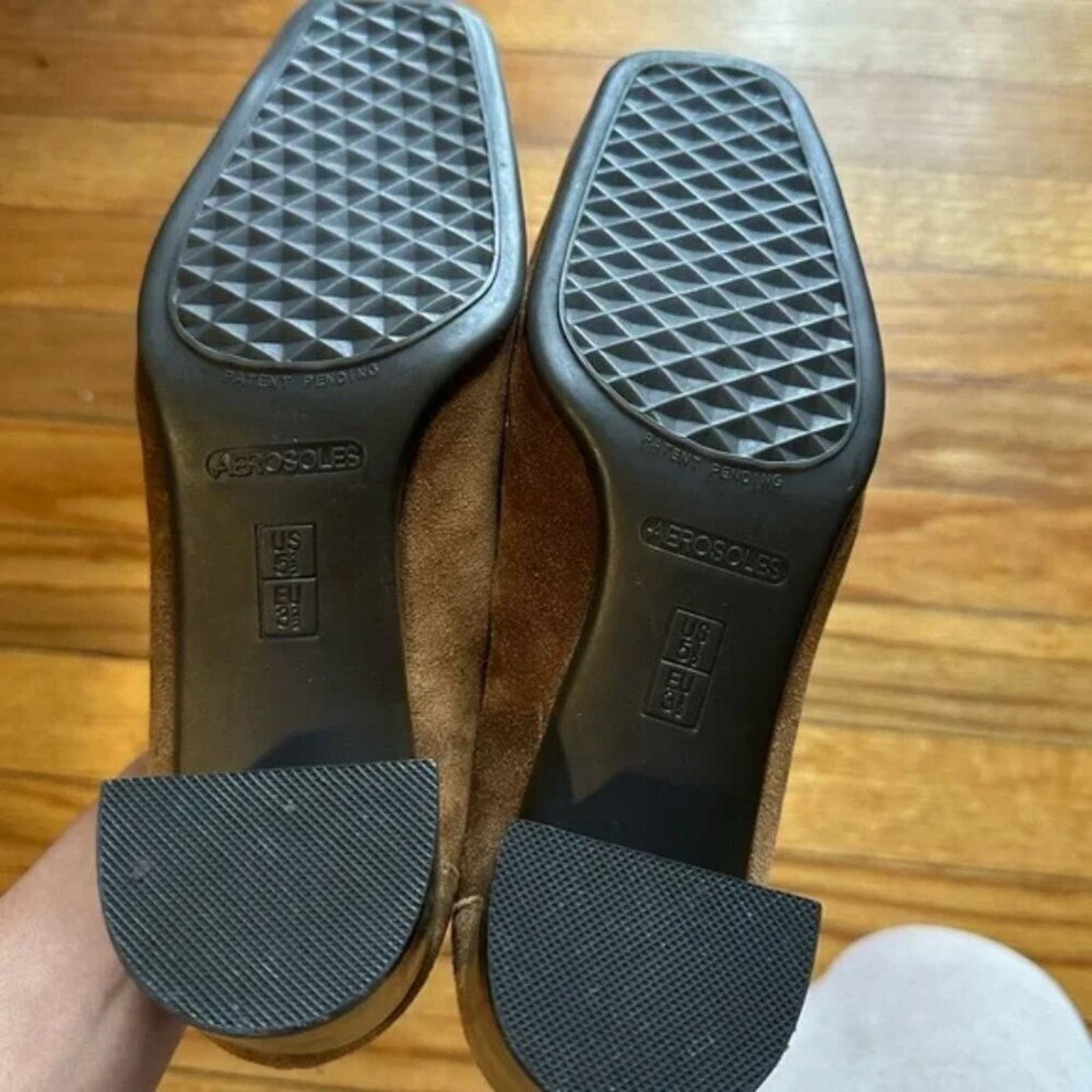 Aeropostale Aerosols Brown Suede Heeled Loafers Size US 5.5 / IT 35.5 - 6 Thumbnail