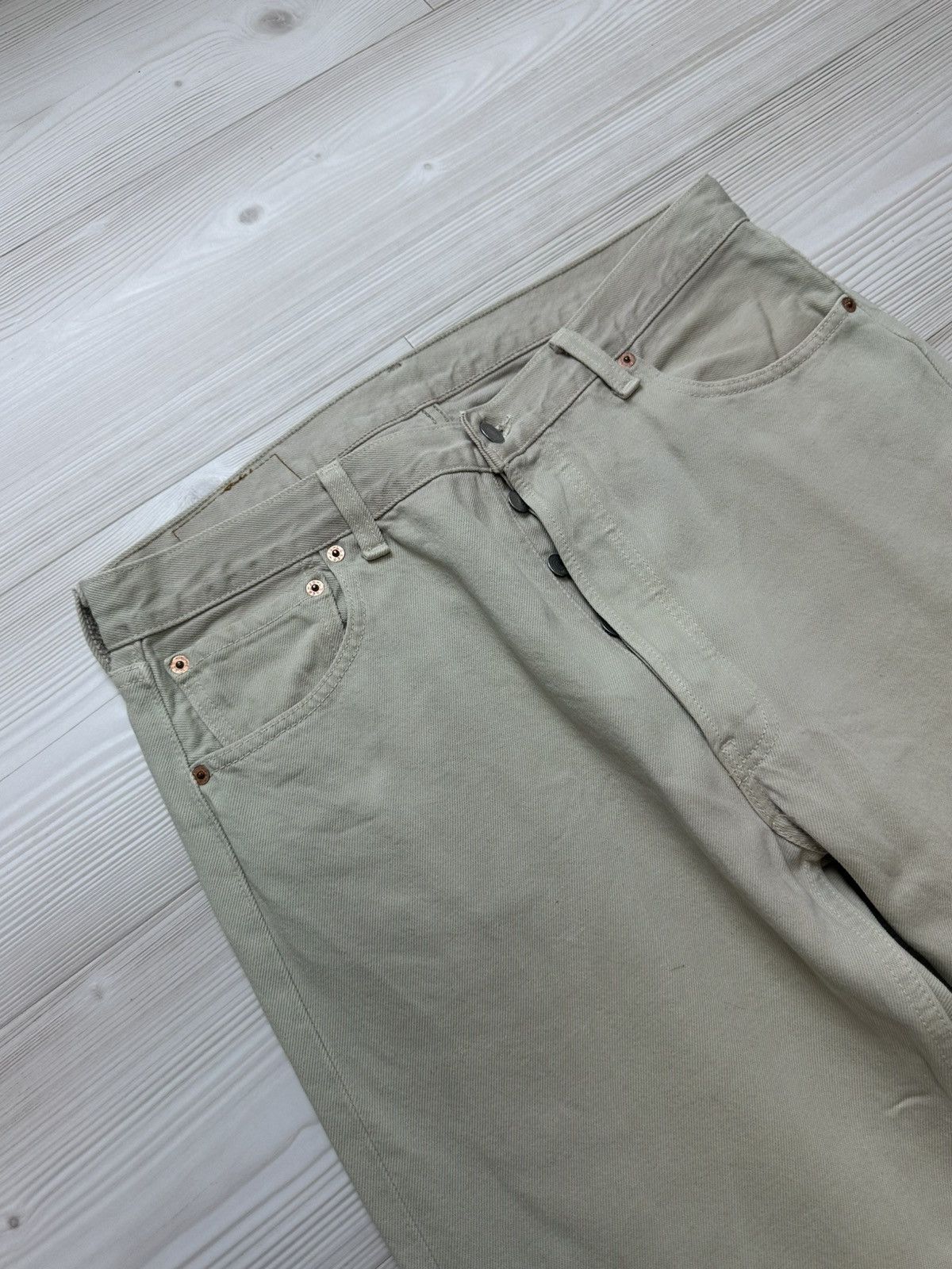 Levi's × Levi's Vintage Clothing × Vintage Beige Levi’s vintage jeans 501 96’ 36/32 Size US 36 / EU 52 - 4 Thumbnail