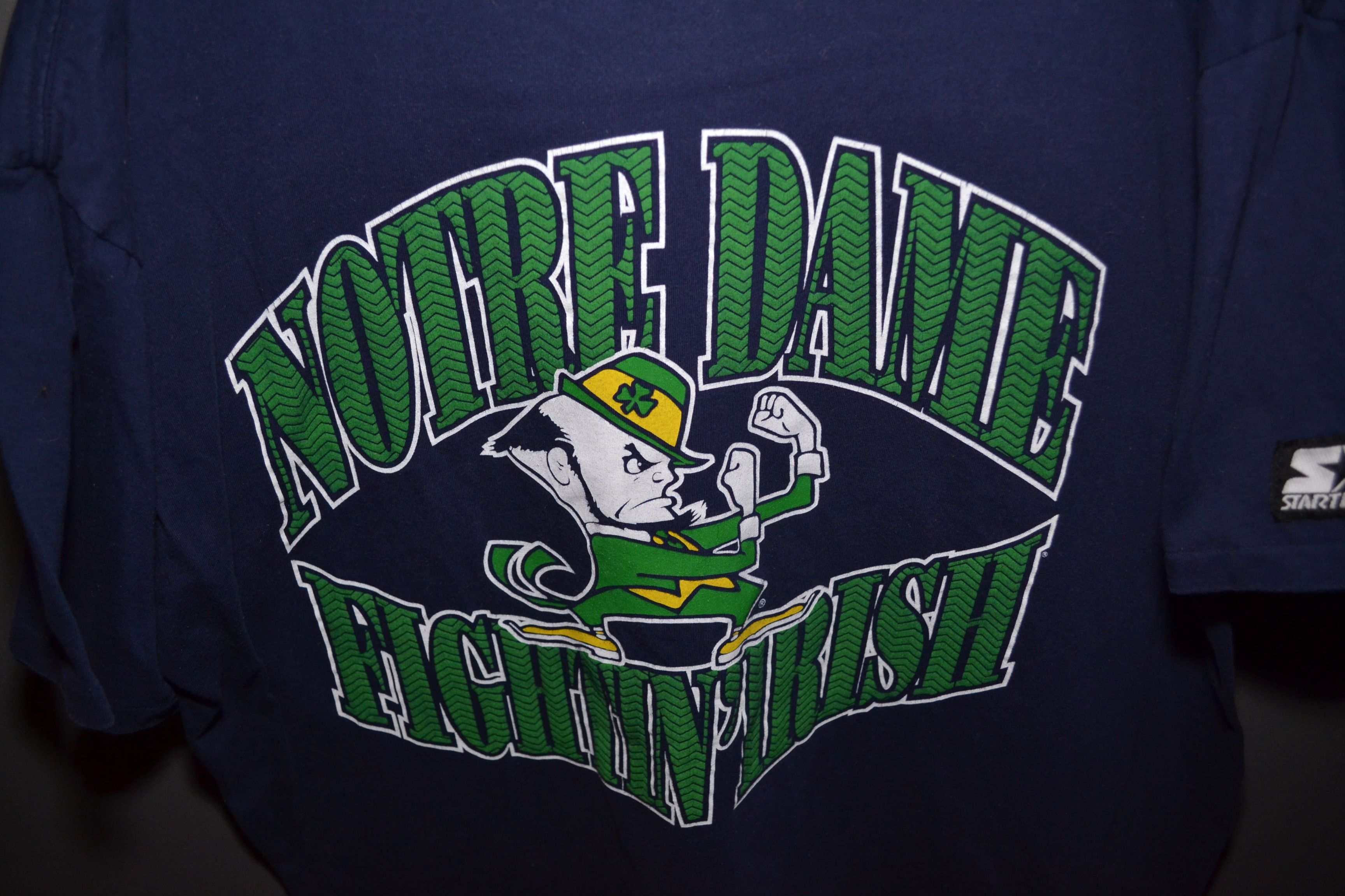 Starter × Vintage Notre Dame Fightin' Irish 90s Vintage Starter T-Shirt Canada Size US XL / EU 56 / 4 - 4 Thumbnail