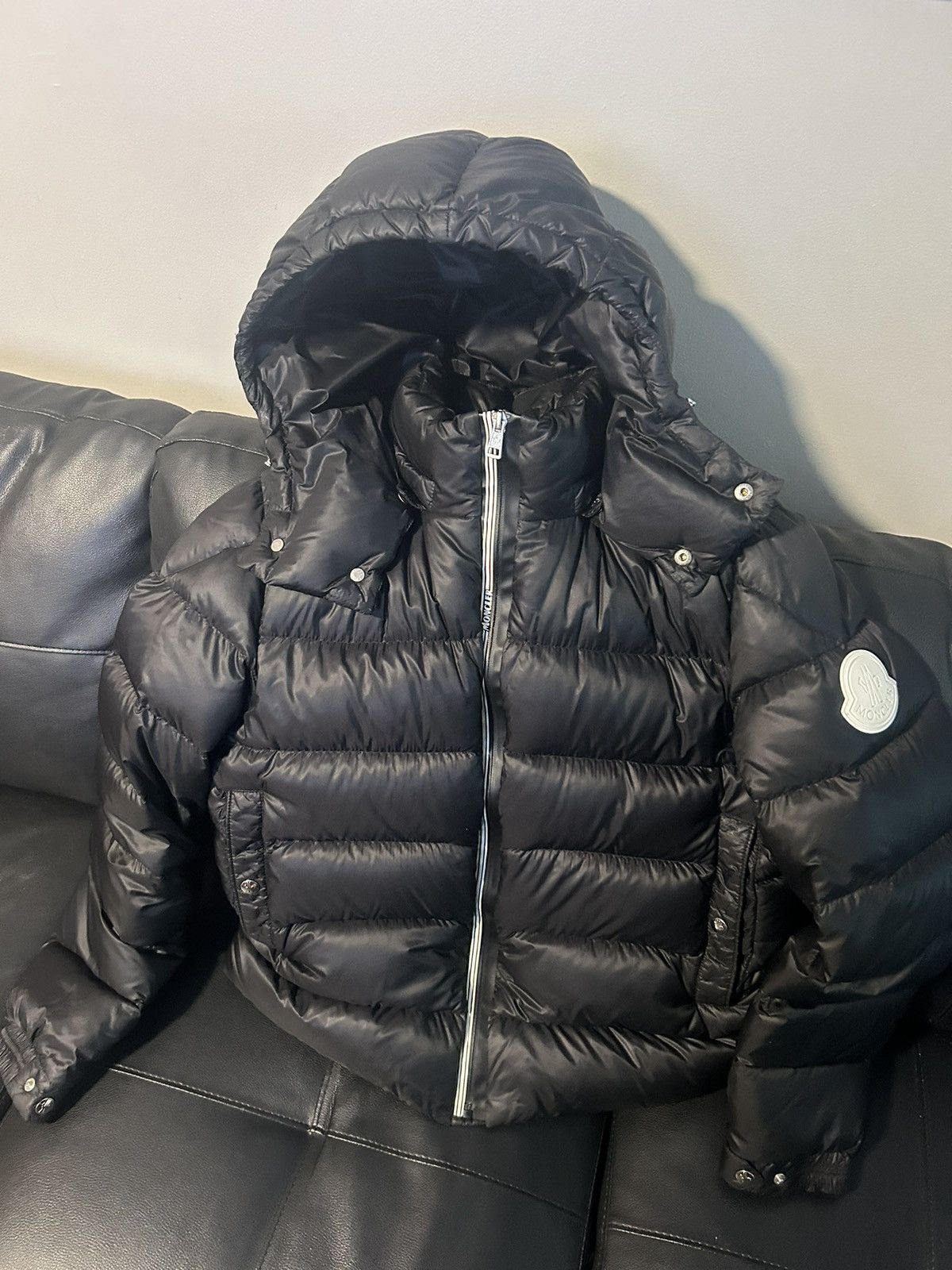 Moncler Moncler arves down jacket size 3 Size US L / EU 52-54 / 3 - 1 Thumbnail