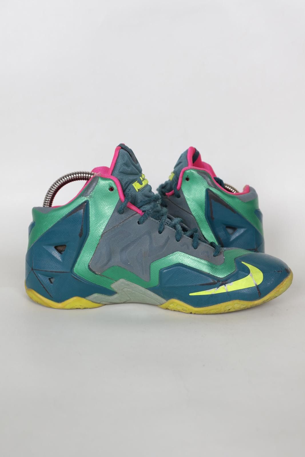 Nike 2013' Nike LeBron 11 T-Rex Basketball Shoe Size US 7 / IT 37 - 4 Thumbnail
