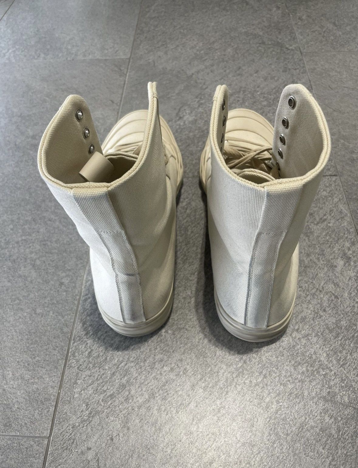 Bottega Veneta [9.5] Bottega Veneta Canvas Hightop Sneakers Size US 9.5 / EU 42-43 - 4 Thumbnail