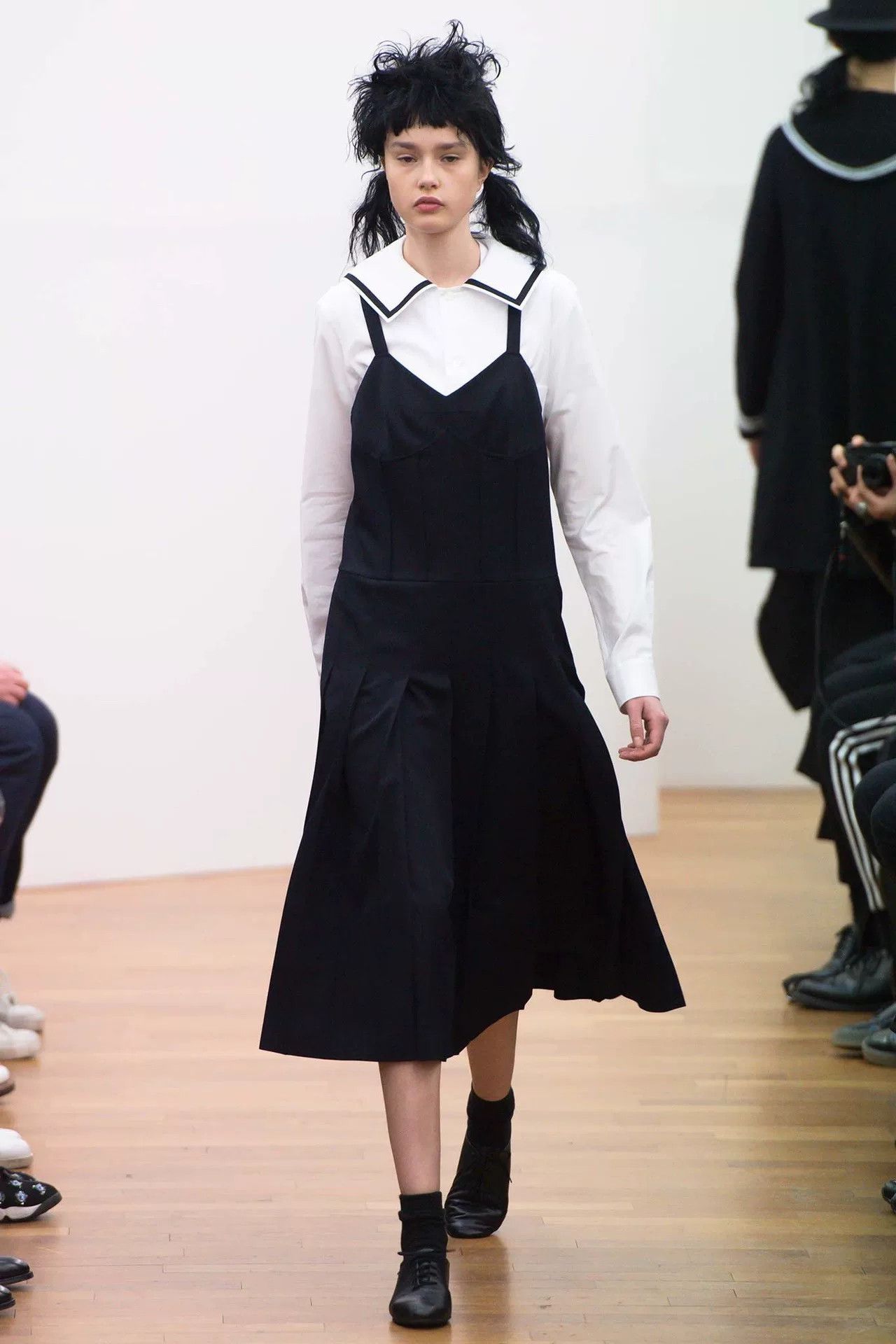 Comme des Garcons White Black Collar Long Sleeve T-Shirt Size S / US 4 / IT 40 - 1 Thumbnail