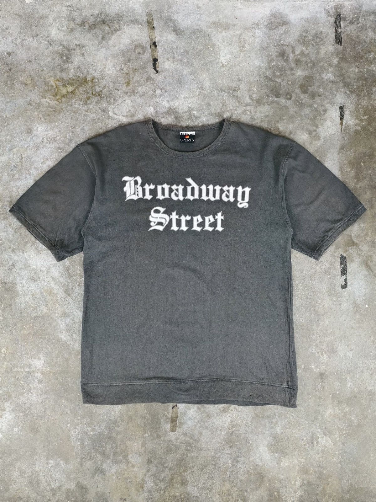 Signal Sport × Vintage Signal Sports Broadway Street T-Shirt Size US L / EU 52-54 / 3 - 1 Thumbnail