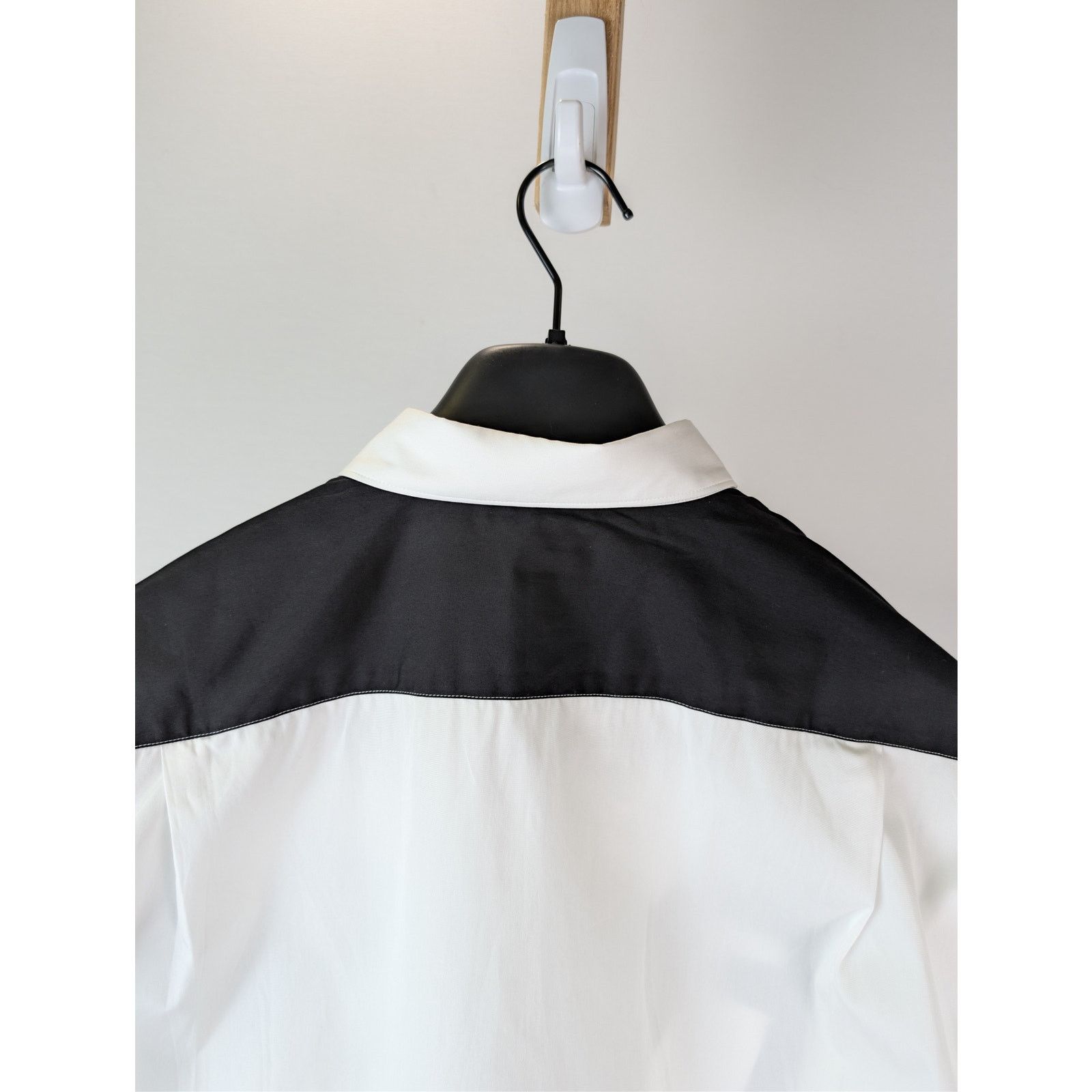 Comme des Garcons SHIRT o1rshd1 Fresh Graphic-Print Cotton Shirt in White / Black Size US XL / EU 56 / 4 - 15 Thumbnail