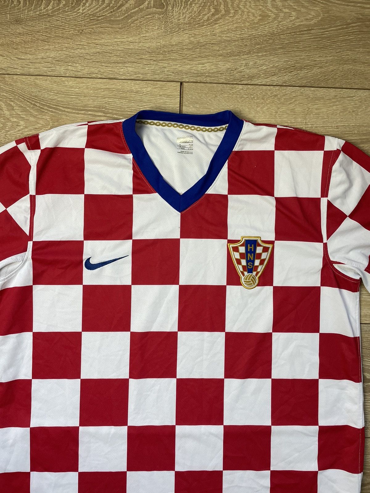 Nike CROATIA 2008 2009 HOME FOOTBALL SHIRT SOCCER JERSEY NIKE Xl Size US XL / EU 56 / 4 - 3 Thumbnail