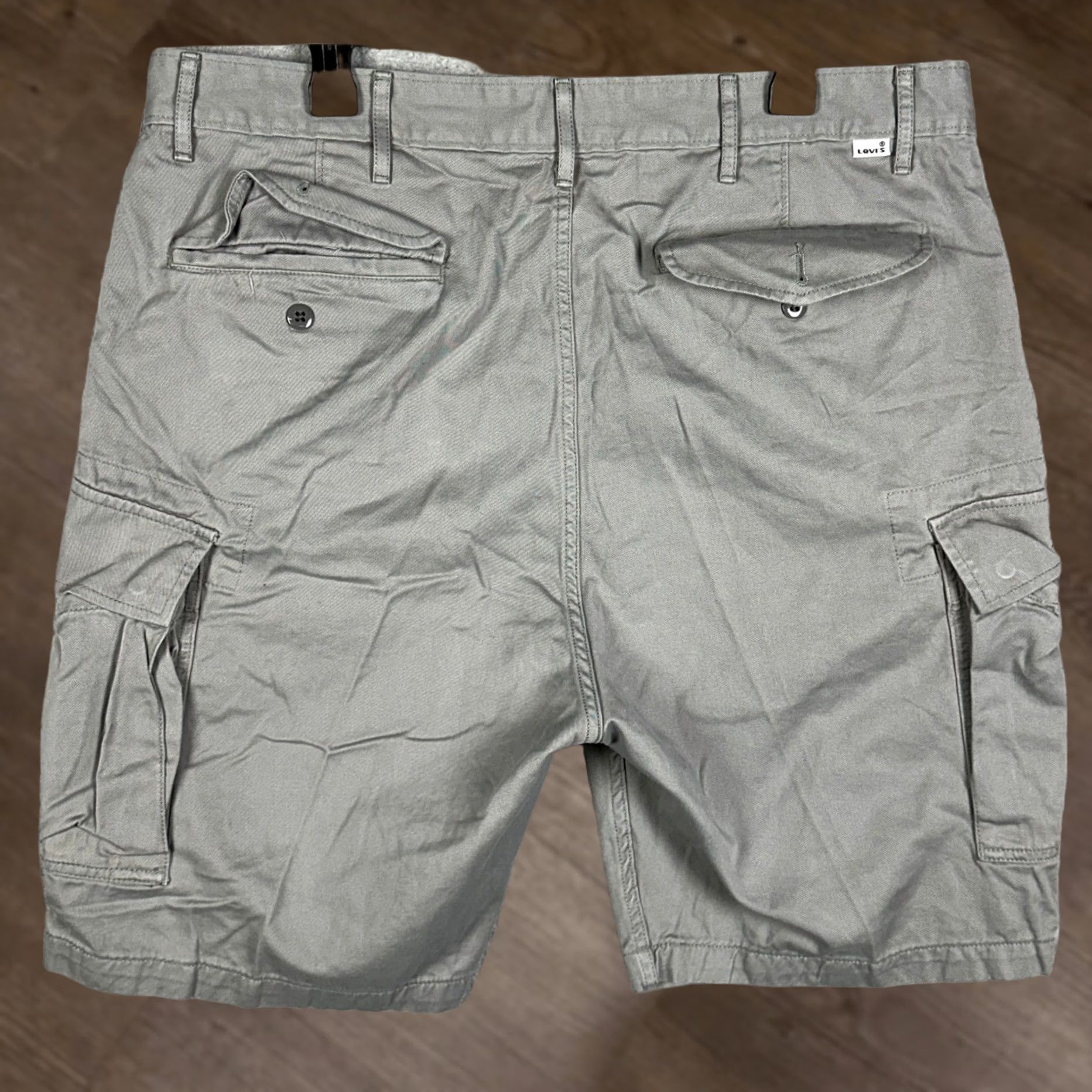 Levi's Levi's Mens 38 Grey Cargo Utility Flat Front White Tab Casual Outdoor Shorts Size US 38 / EU 54 - 1 Thumbnail