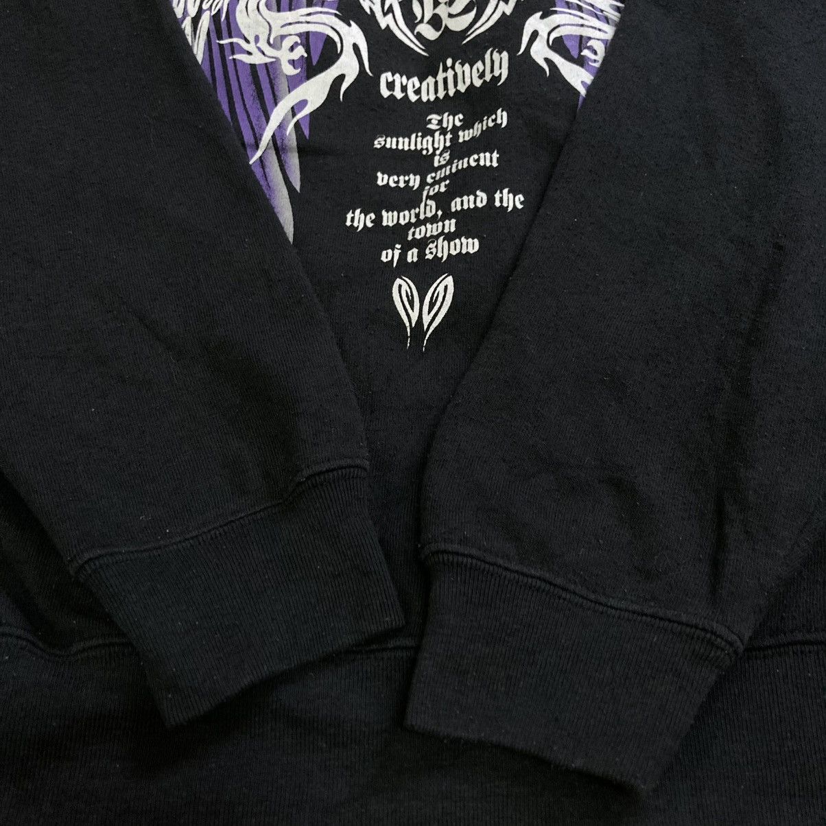 Le Grande Bleu (L.G.B.) 🇯🇵 Y2K ALL IS VANITY WORDING DRAGON SWEATSHIRT Size US L / EU 52-54 / 3 - 15 Thumbnail