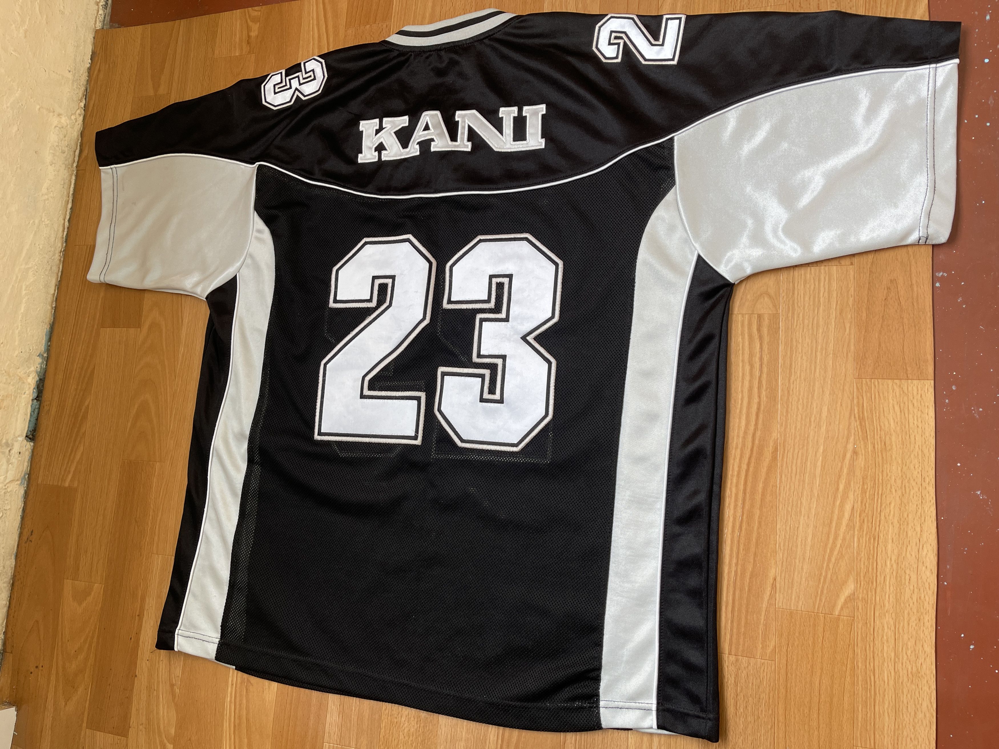 Karl Kani KARL KANI jersey, vintage hip hop t-shirt, 90s hip hop L Size US L / EU 52-54 / 3 - 4 Thumbnail