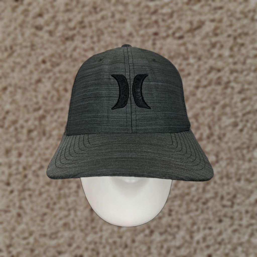 Hurley Hurley Hat Cap Fitted Adult Small Medium Gray Polyester Blend Flexfit Skate Mens Baseball Cap Size ONE SIZE - 1 Thumbnail